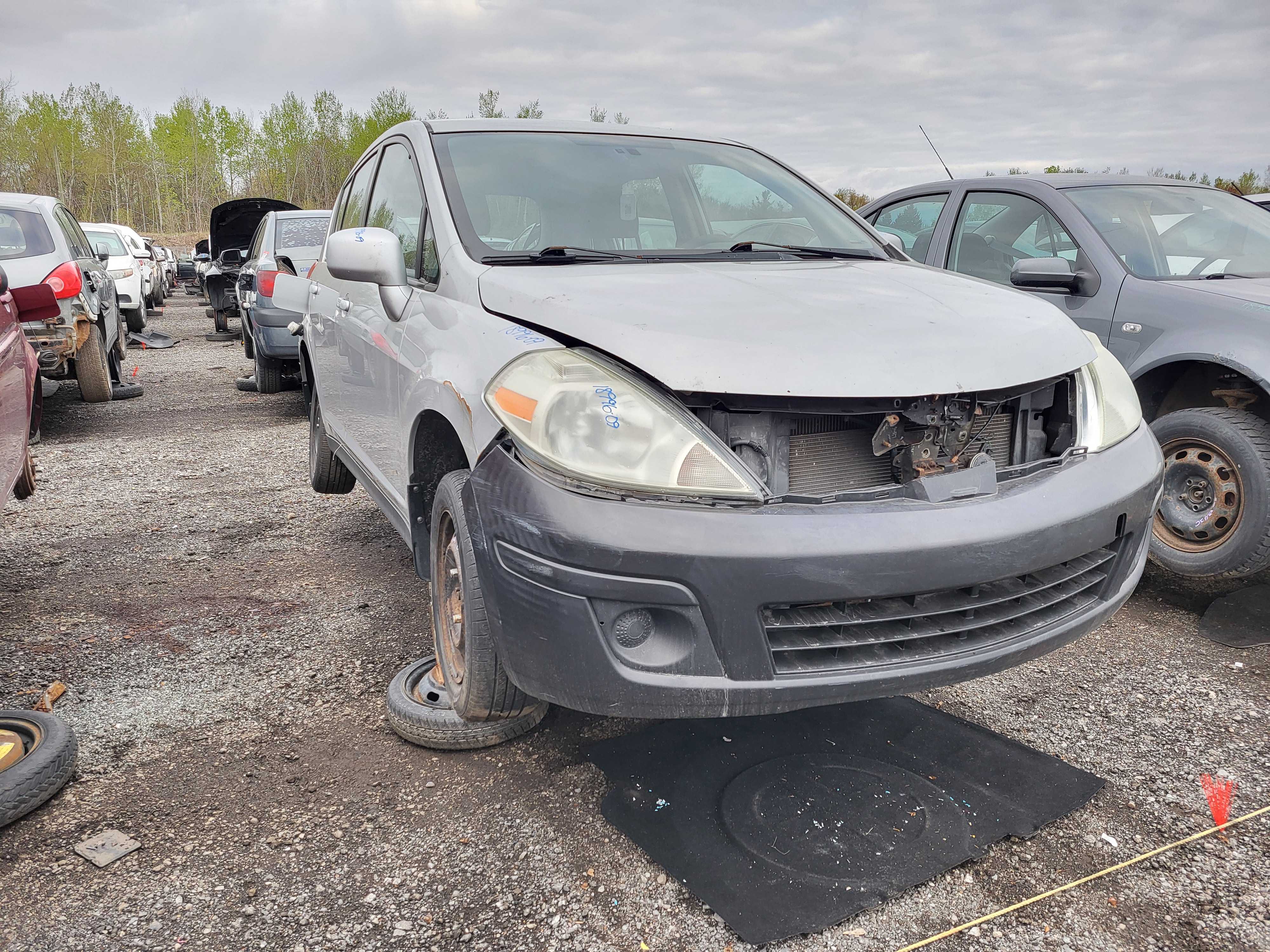 NISSAN VERSA 2009