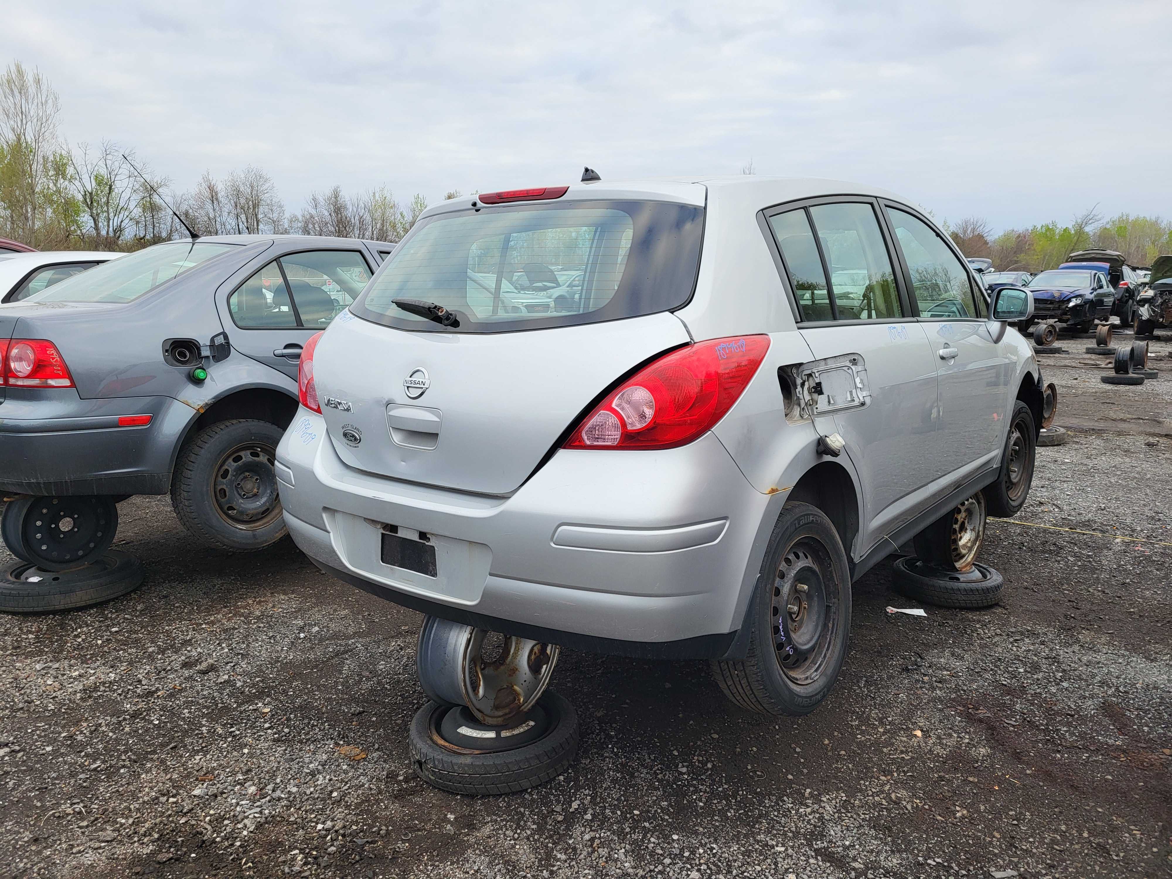 NISSAN VERSA 2009
