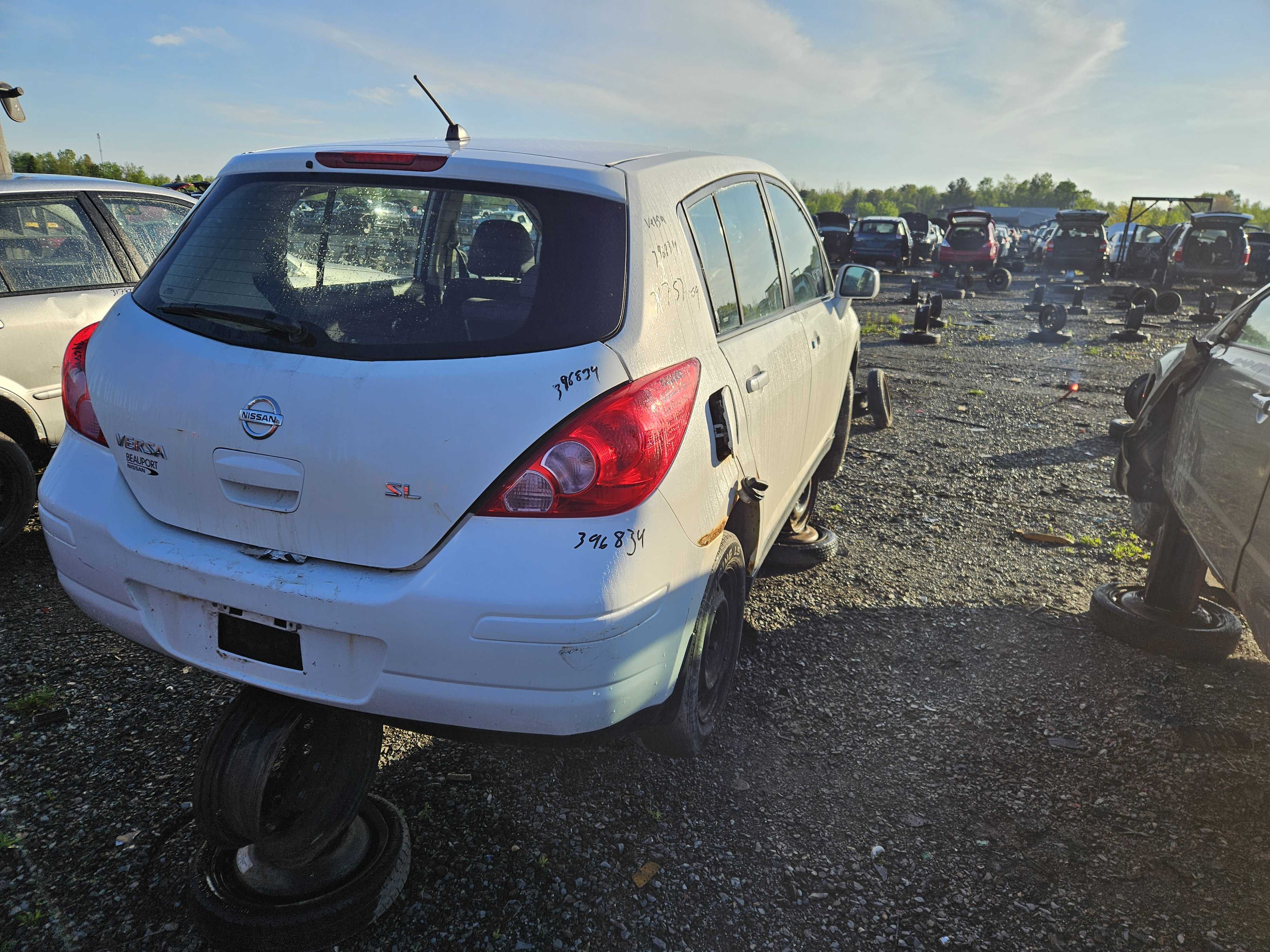 NISSAN VERSA 2009