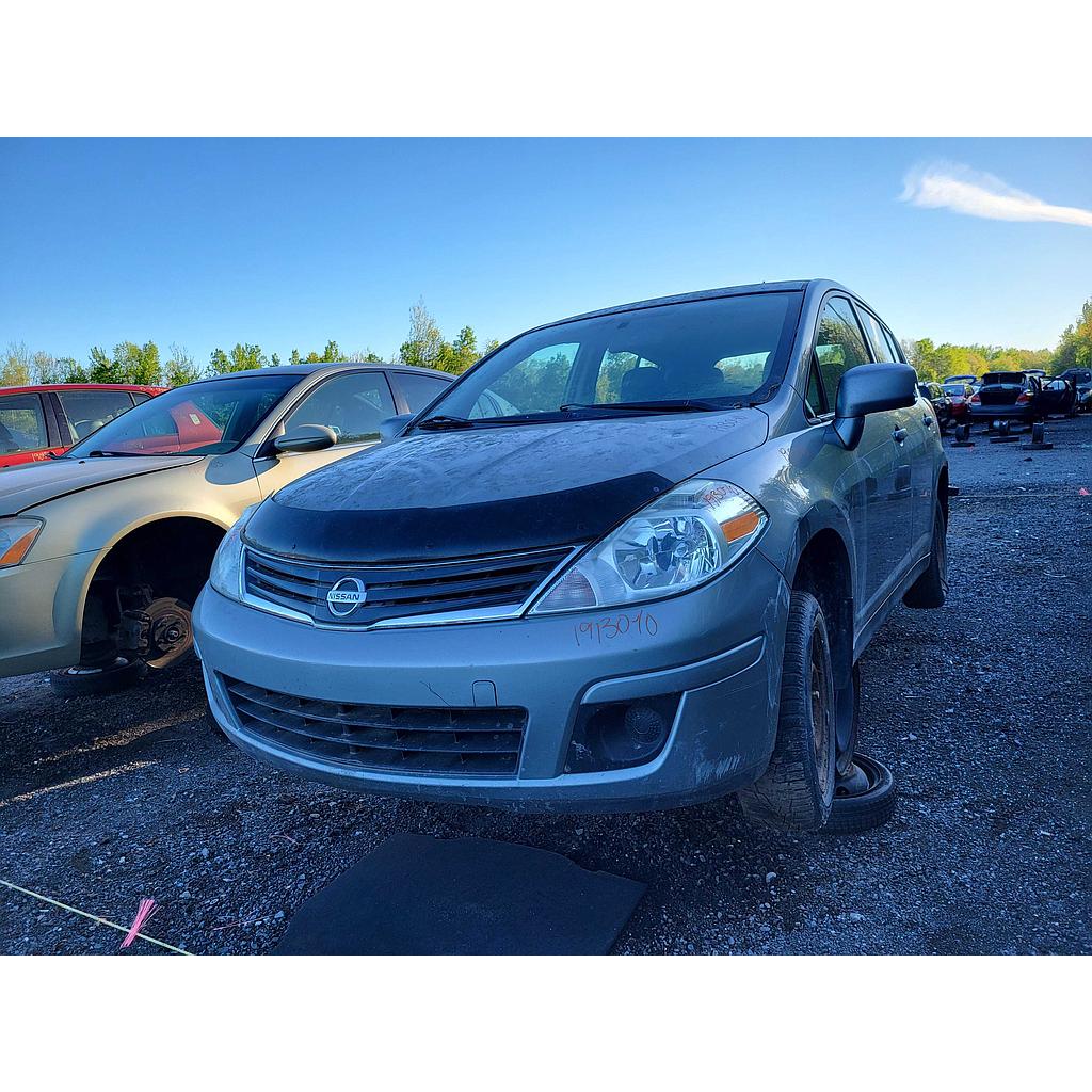 NISSAN VERSA 2010
