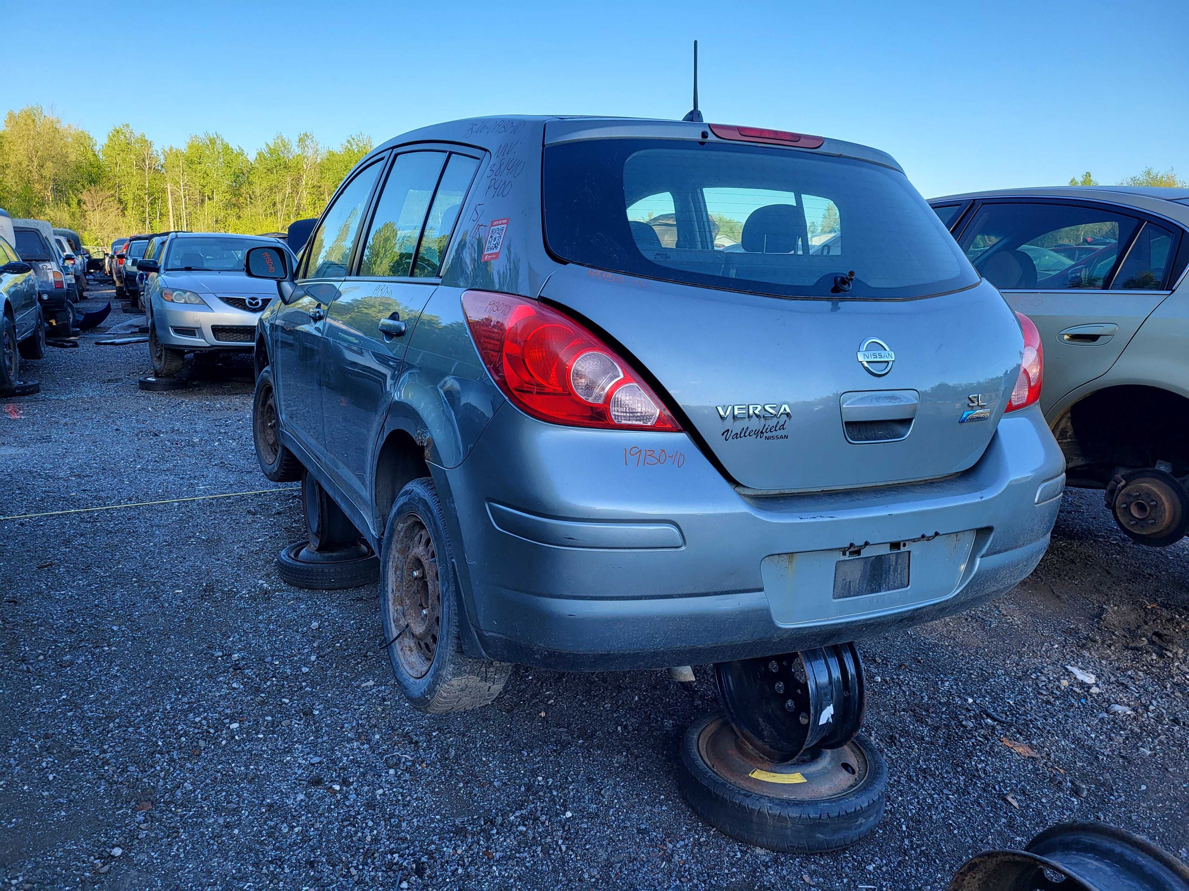 NISSAN VERSA 2010