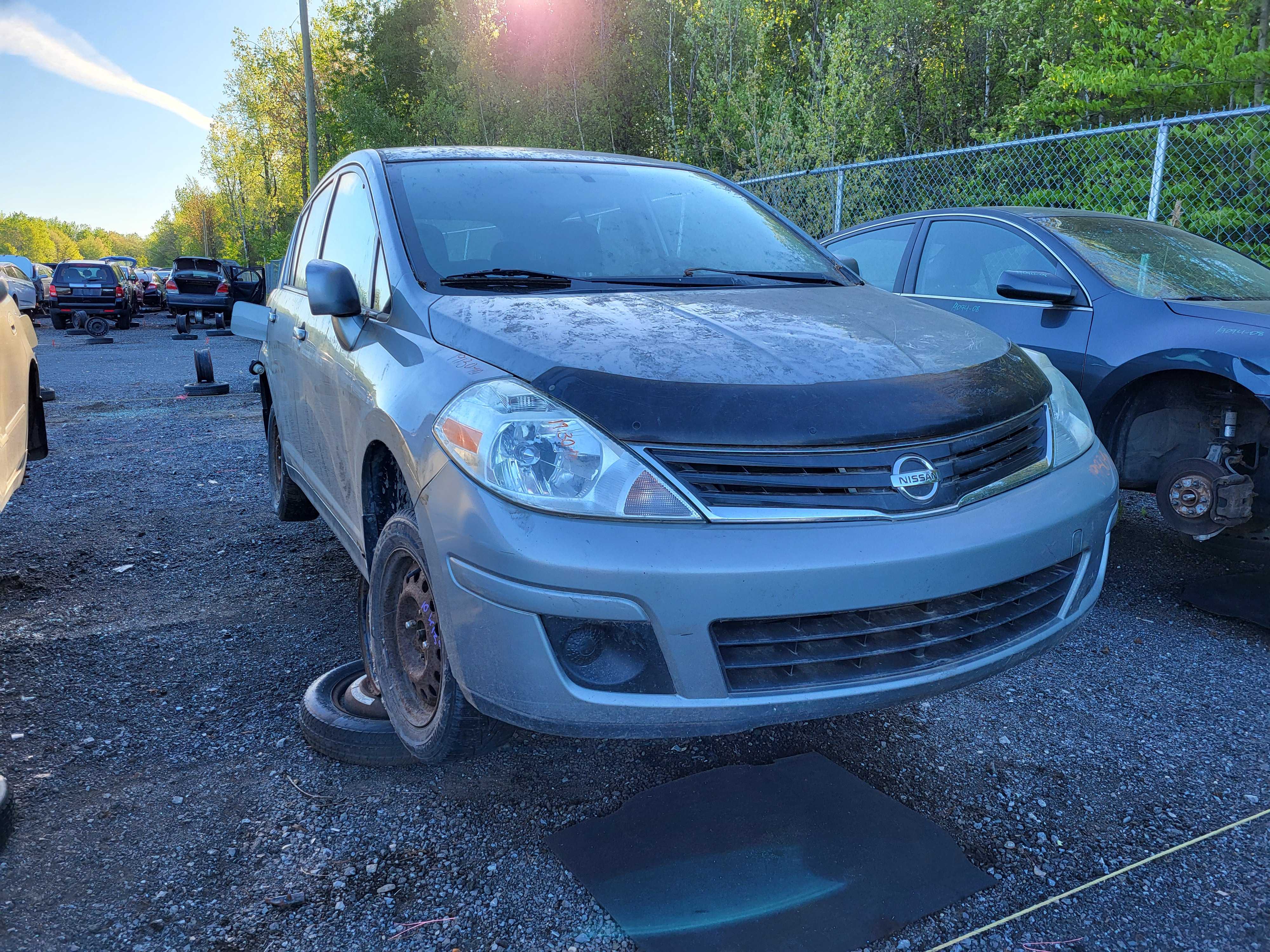 NISSAN VERSA 2010