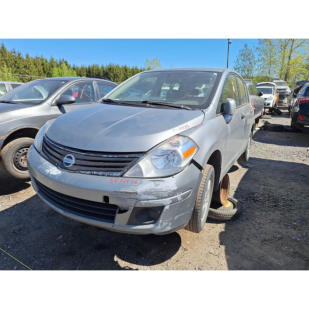 NISSAN VERSA 2010