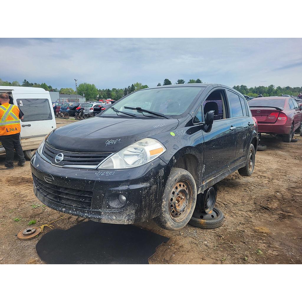 NISSAN VERSA 2010