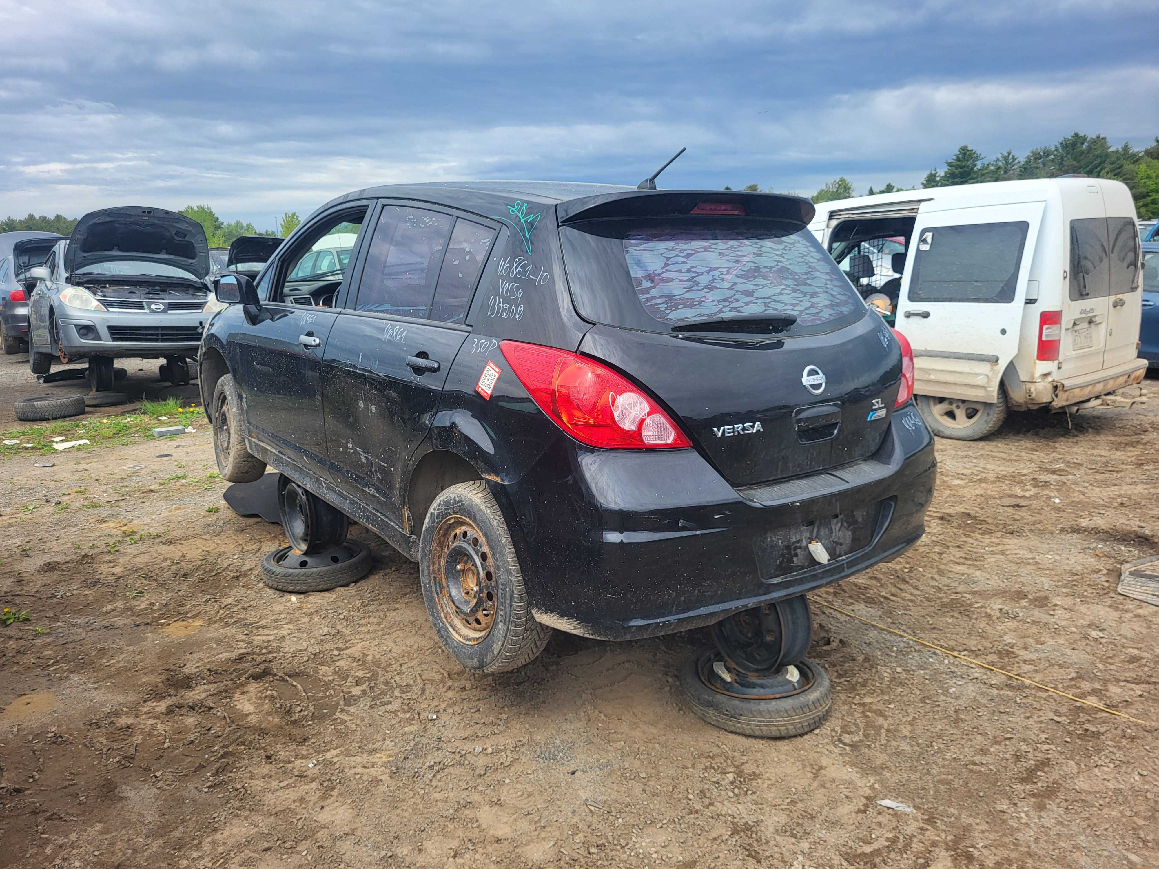 NISSAN VERSA 2010