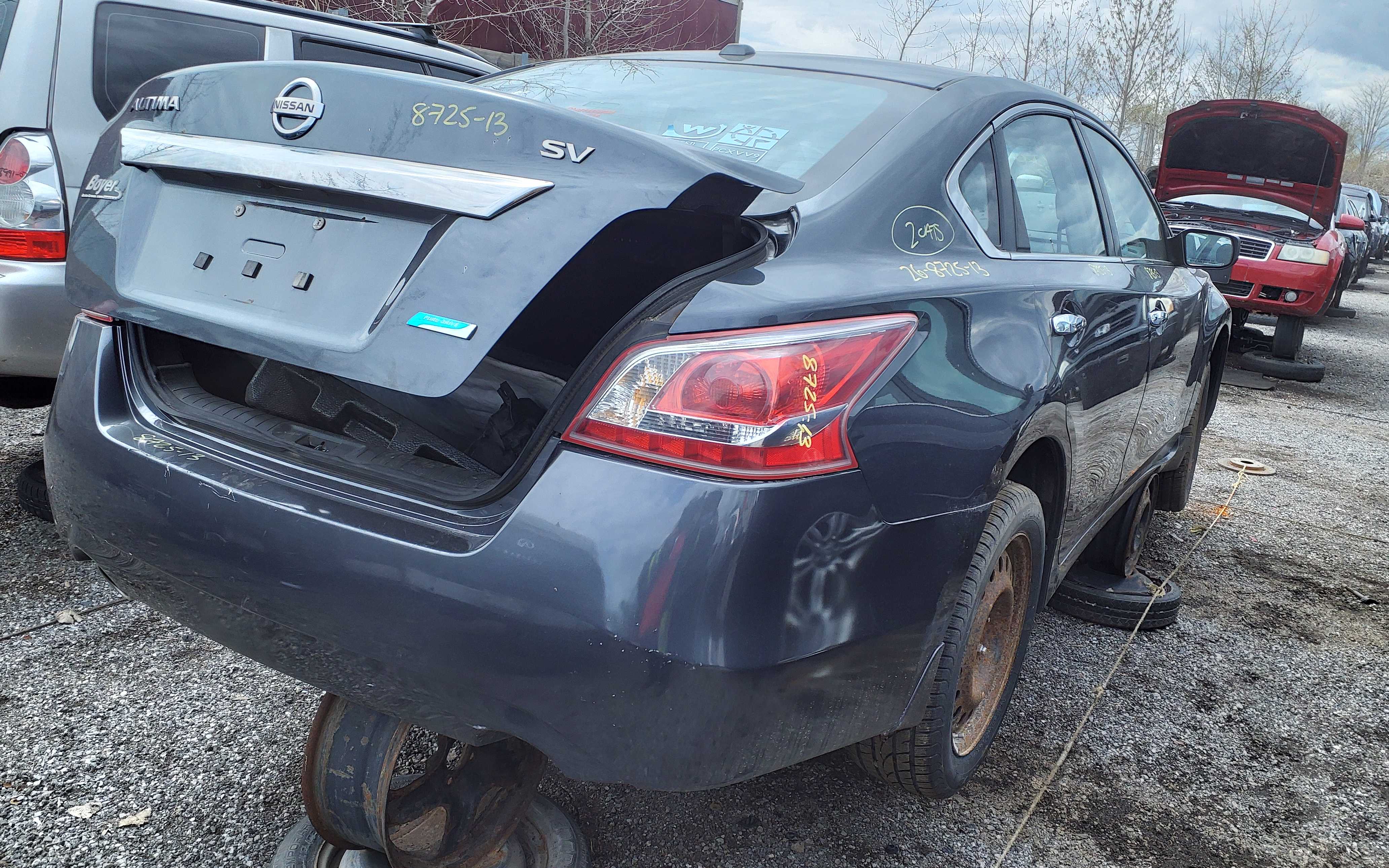NISSAN VERSA 2012