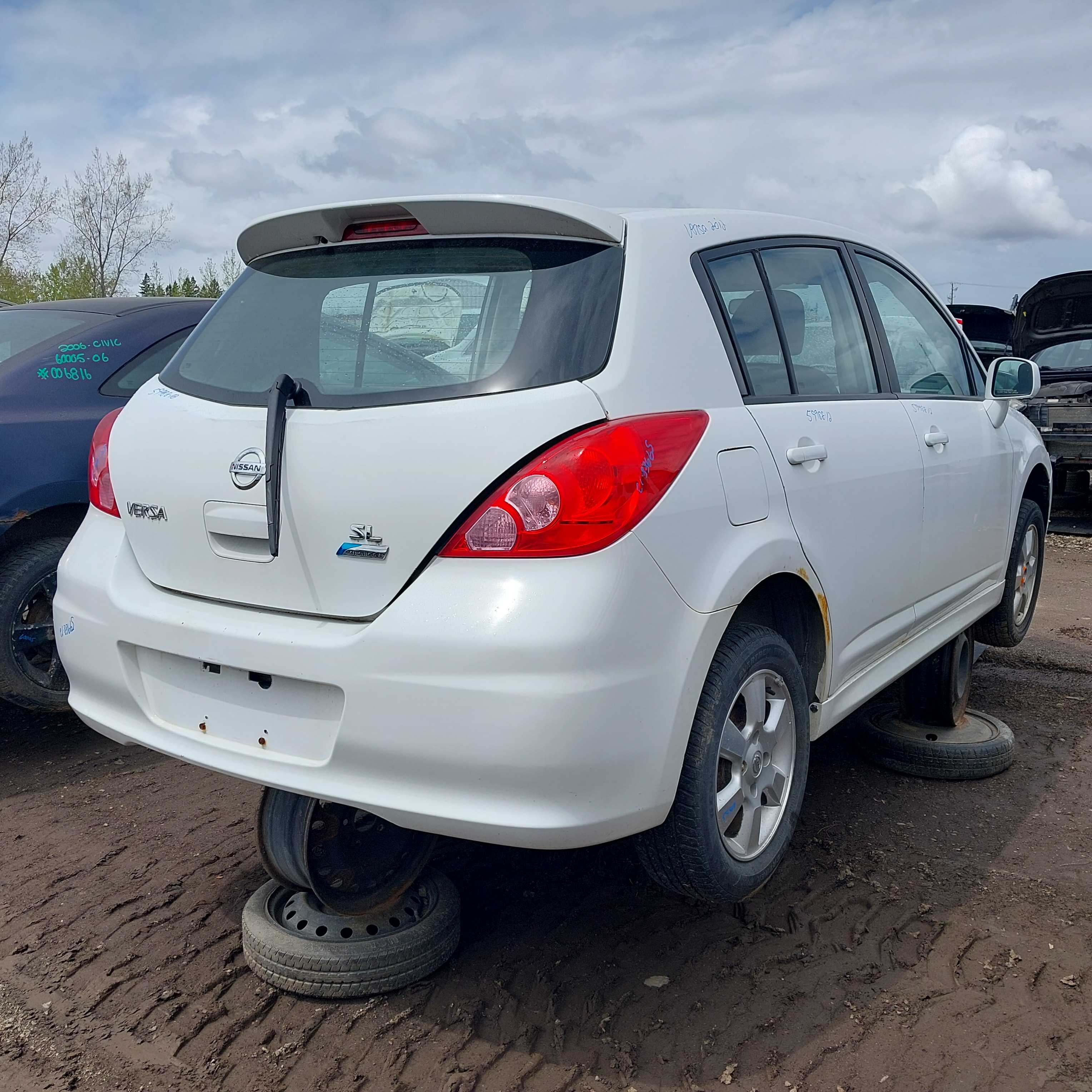 NISSAN VERSA 2012