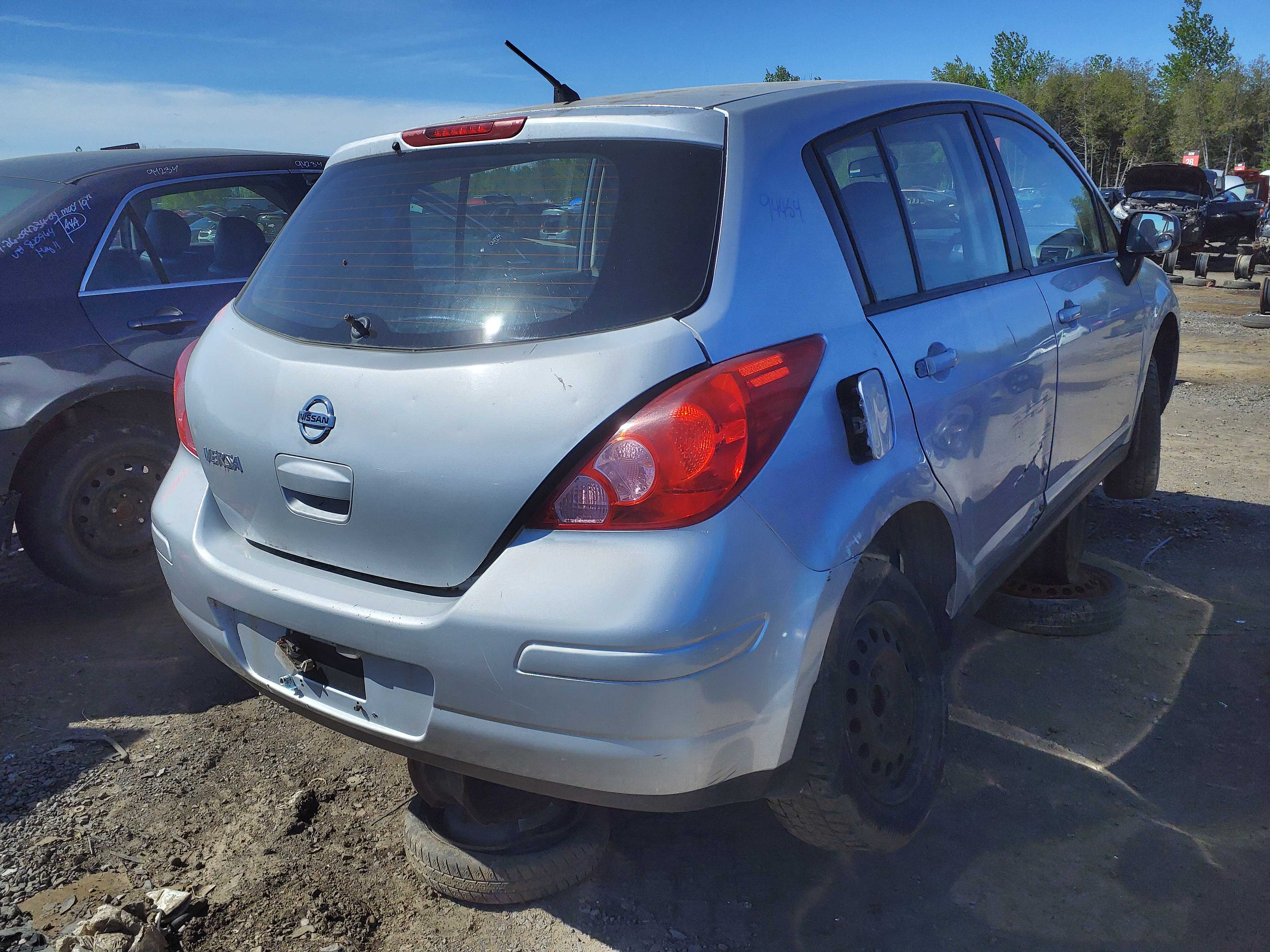NISSAN VERSA 2012