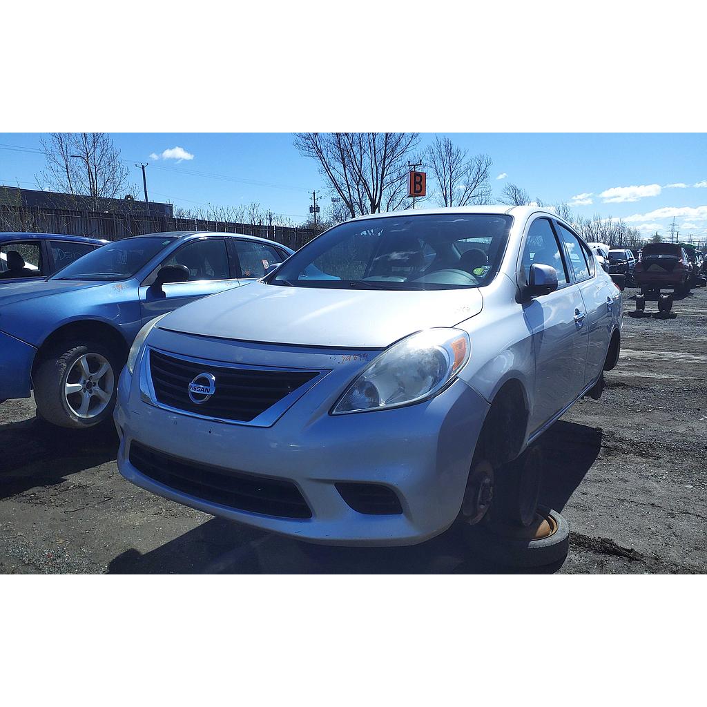 NISSAN VERSA 2014