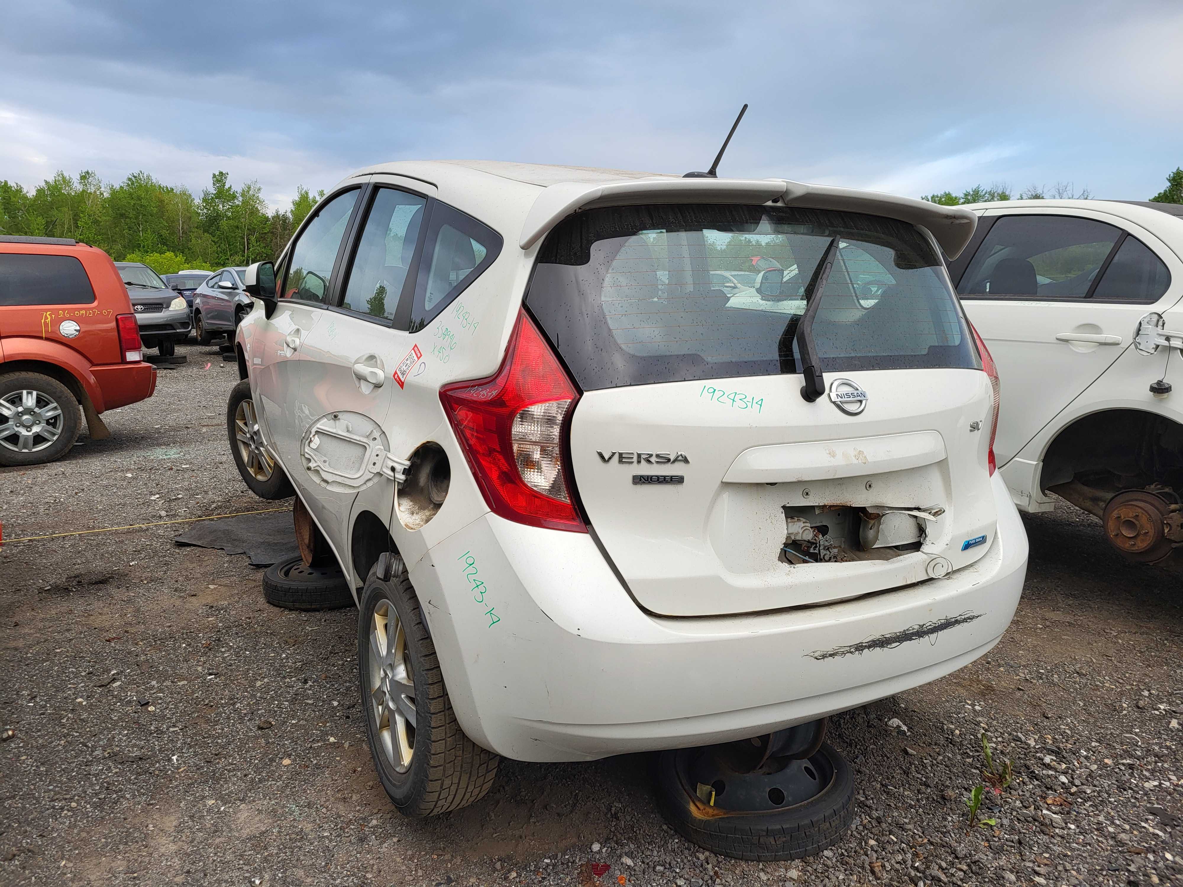 NISSAN VERSA 2014