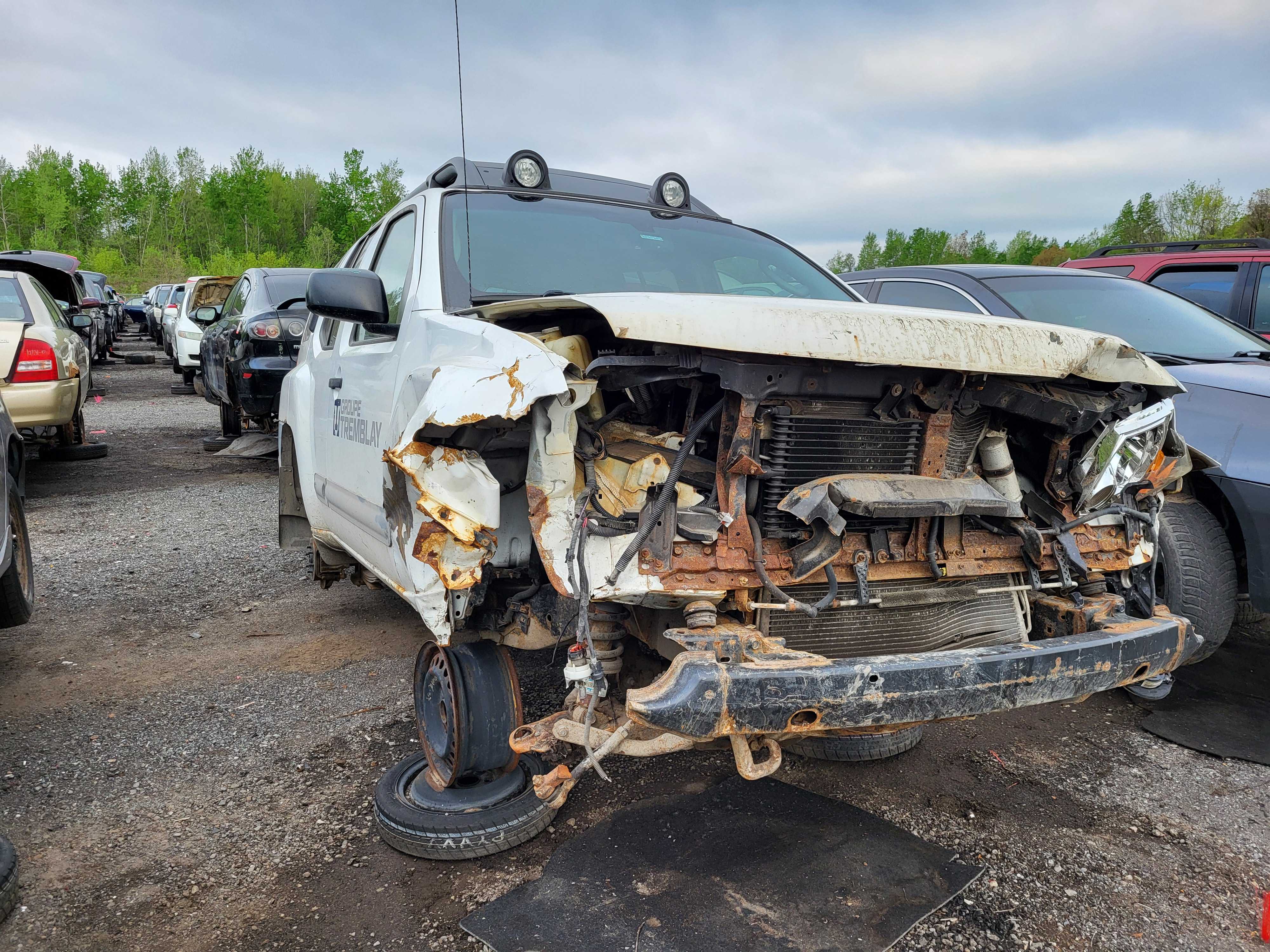 NISSAN XTERRA 2012