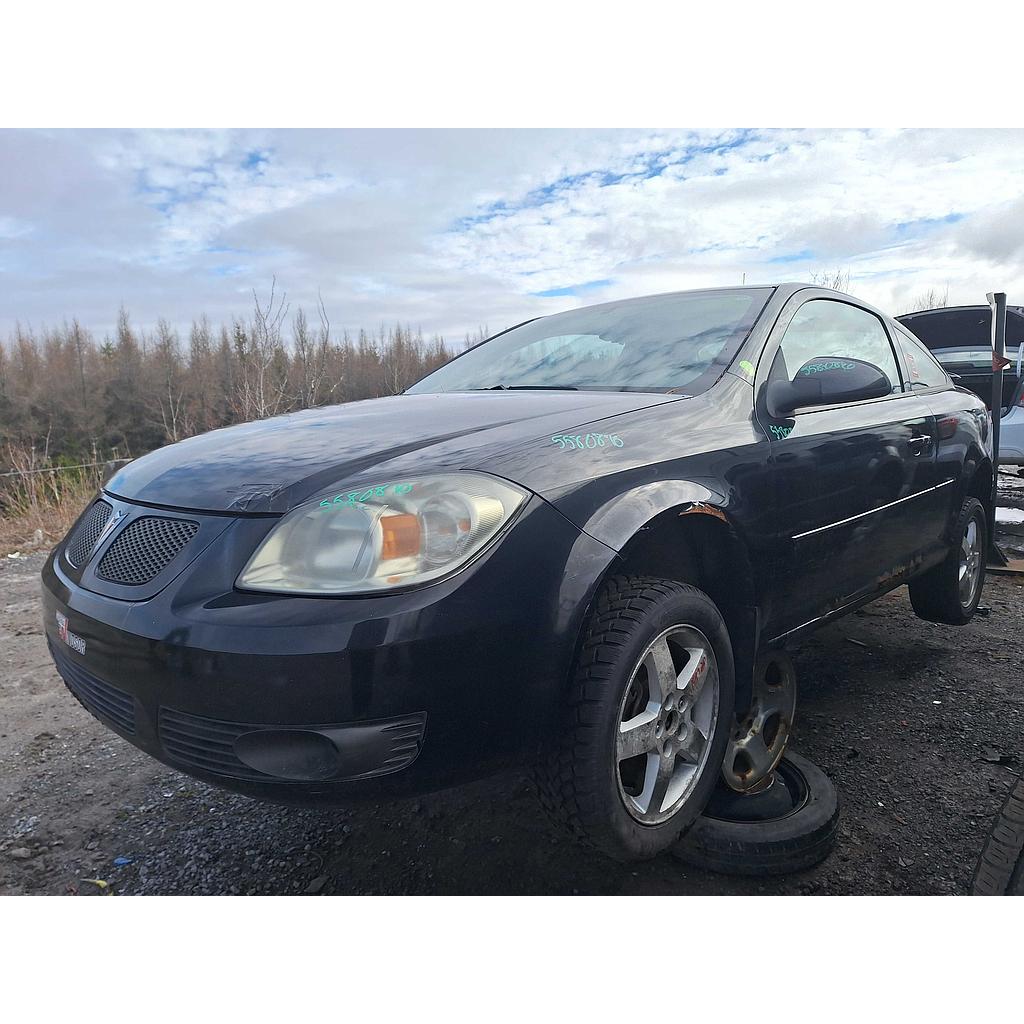 PONTIAC G5 BASE (US)/SE (CA) 2010
