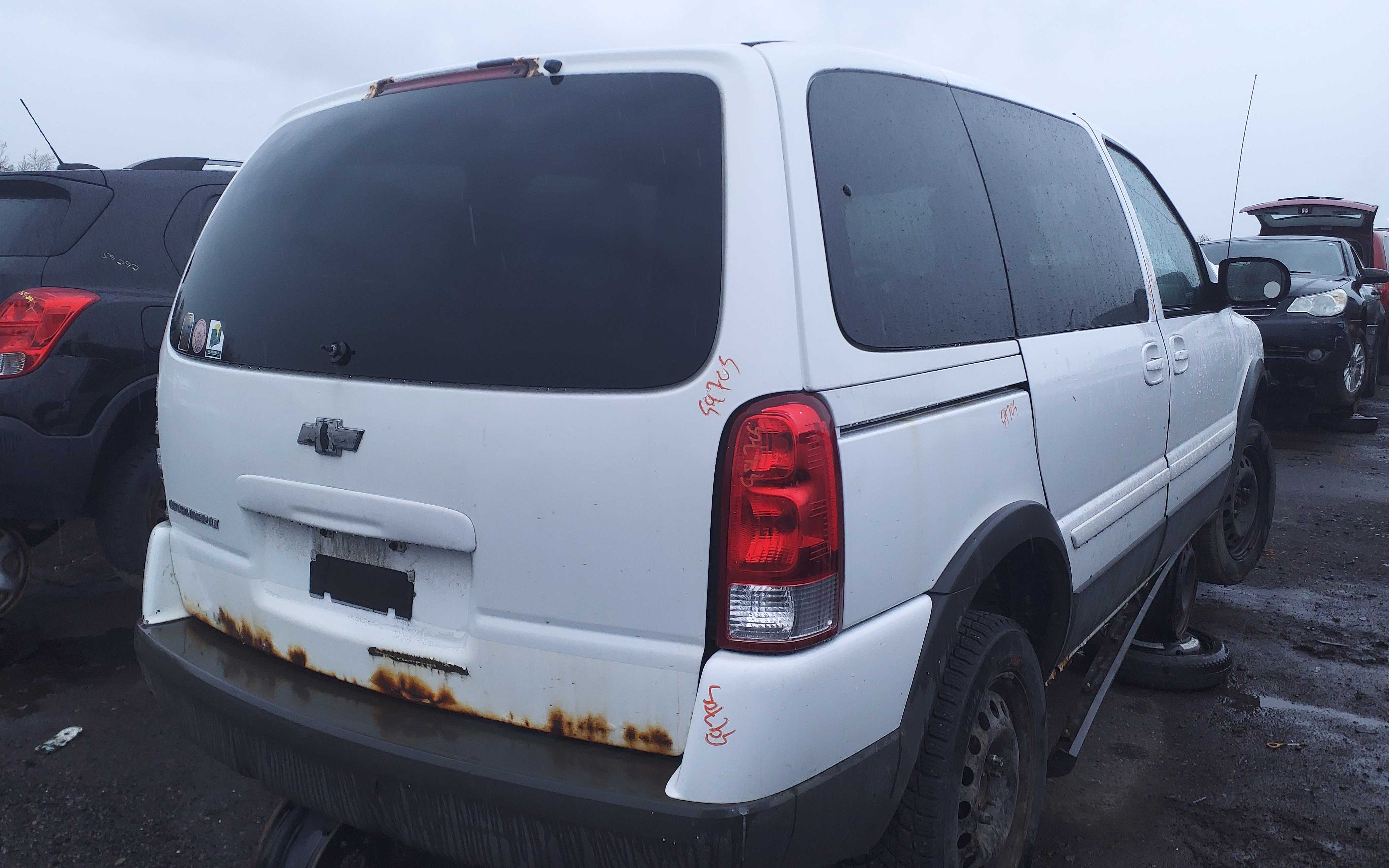 PONTIAC MONTANA 2008