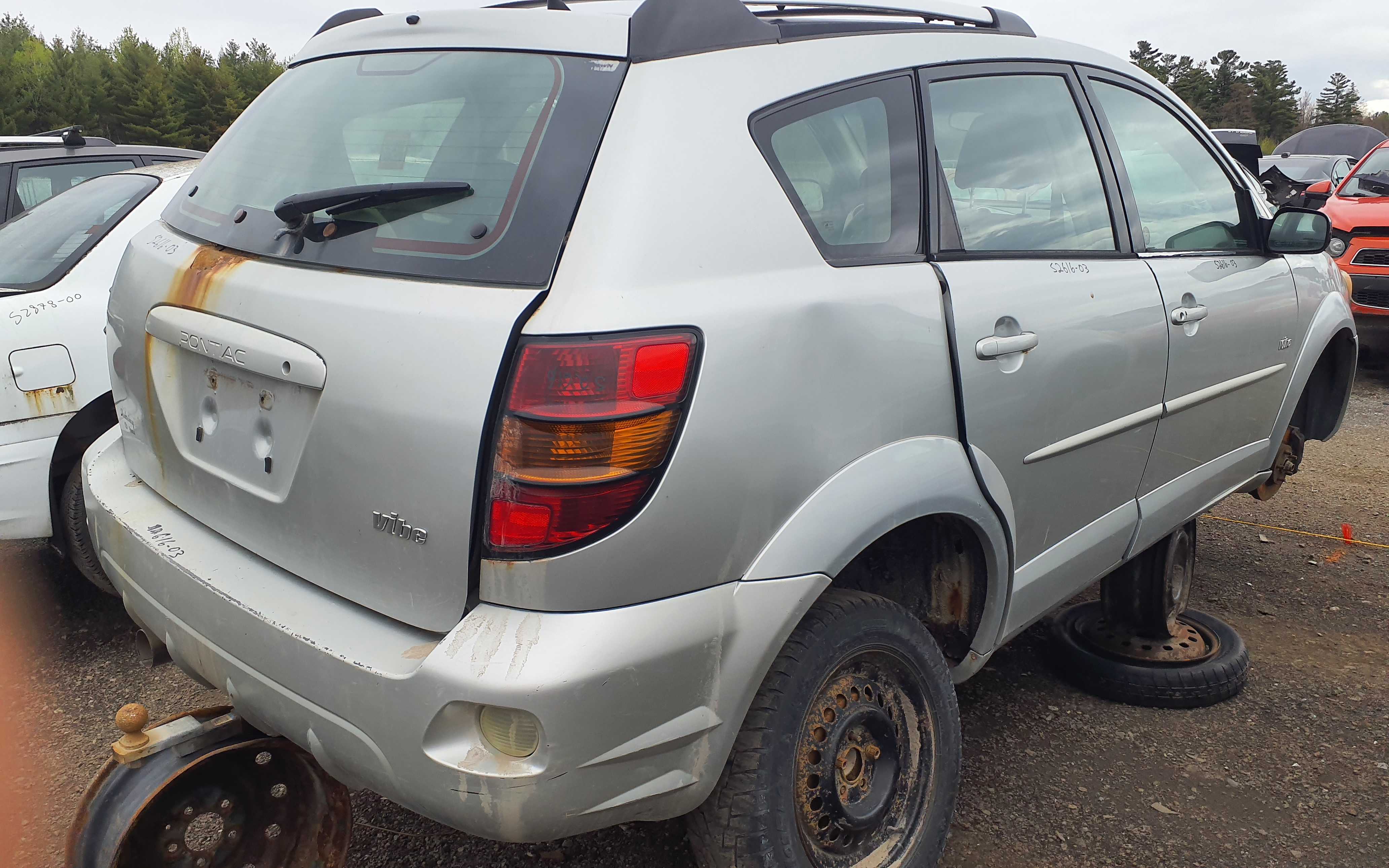 PONTIAC VIBE 2003