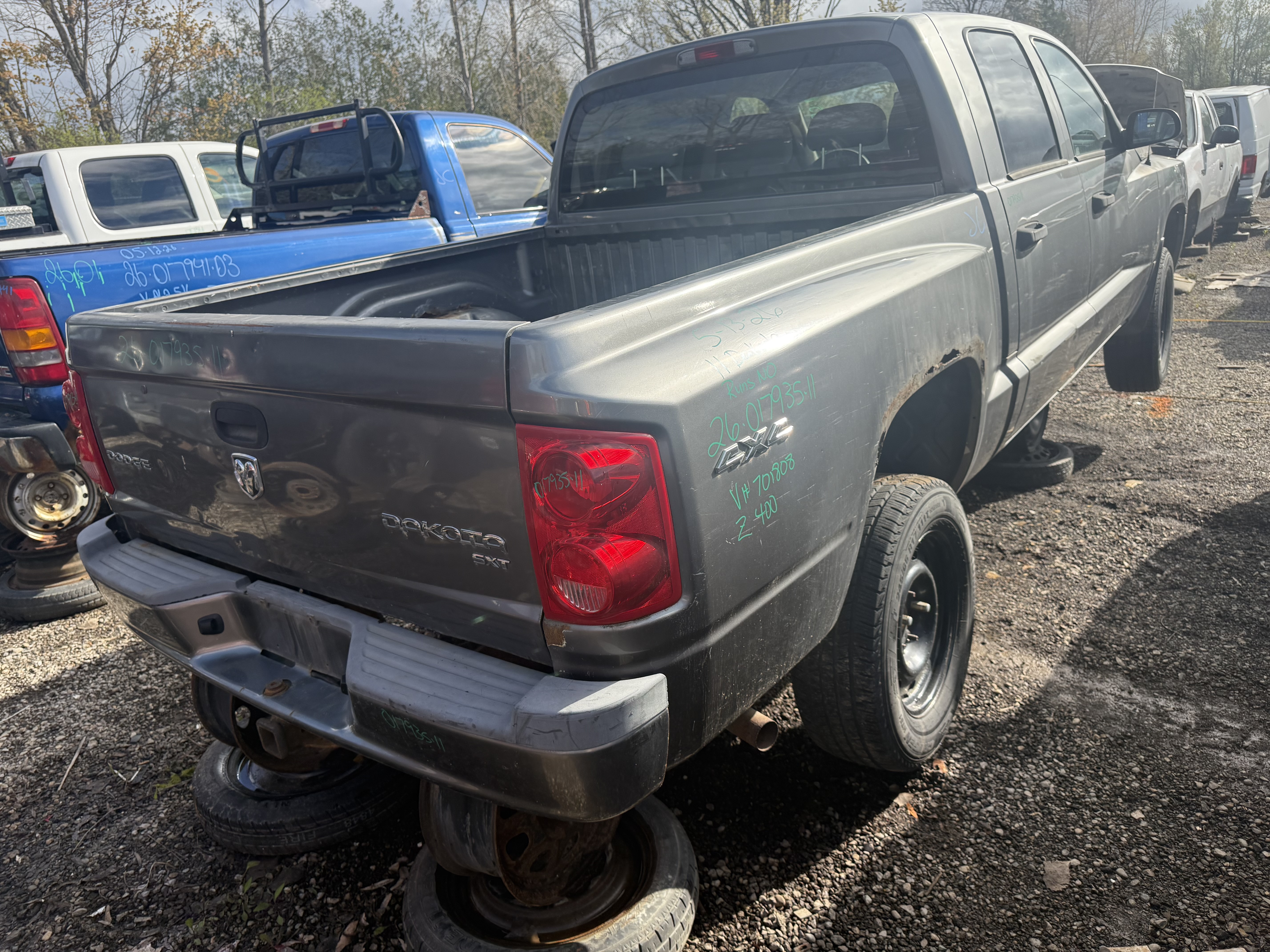 RAM DAKOTA 2011