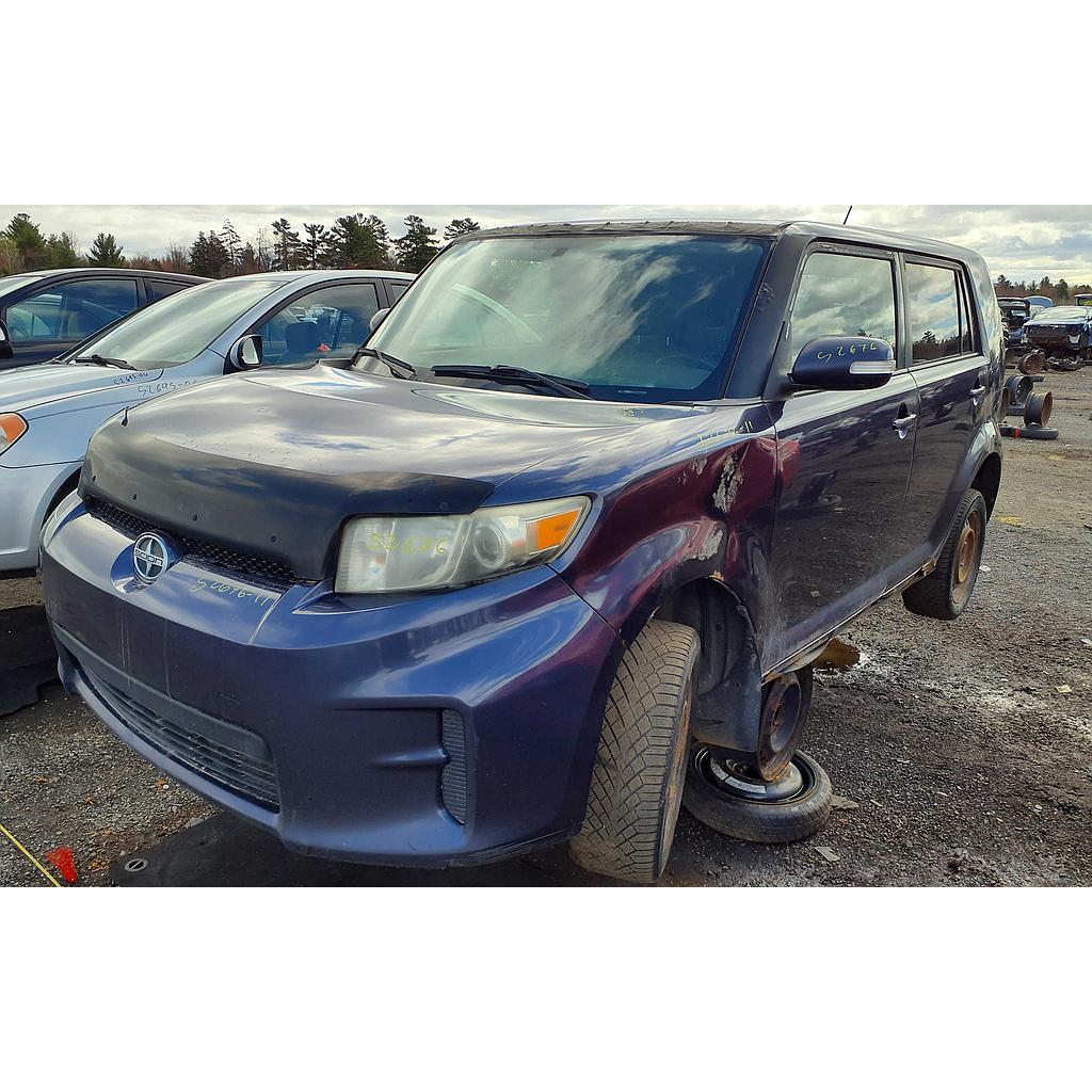 SCION XB 2011