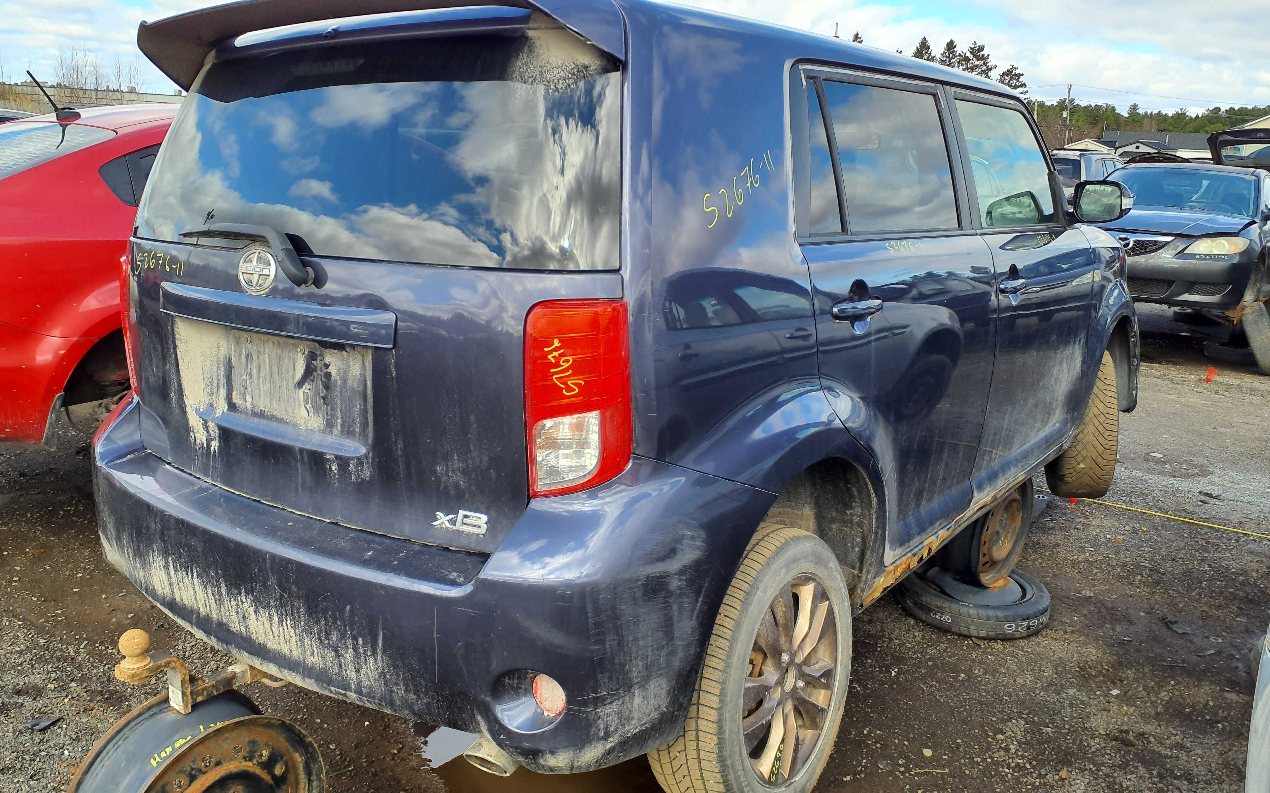 SCION XB 2011