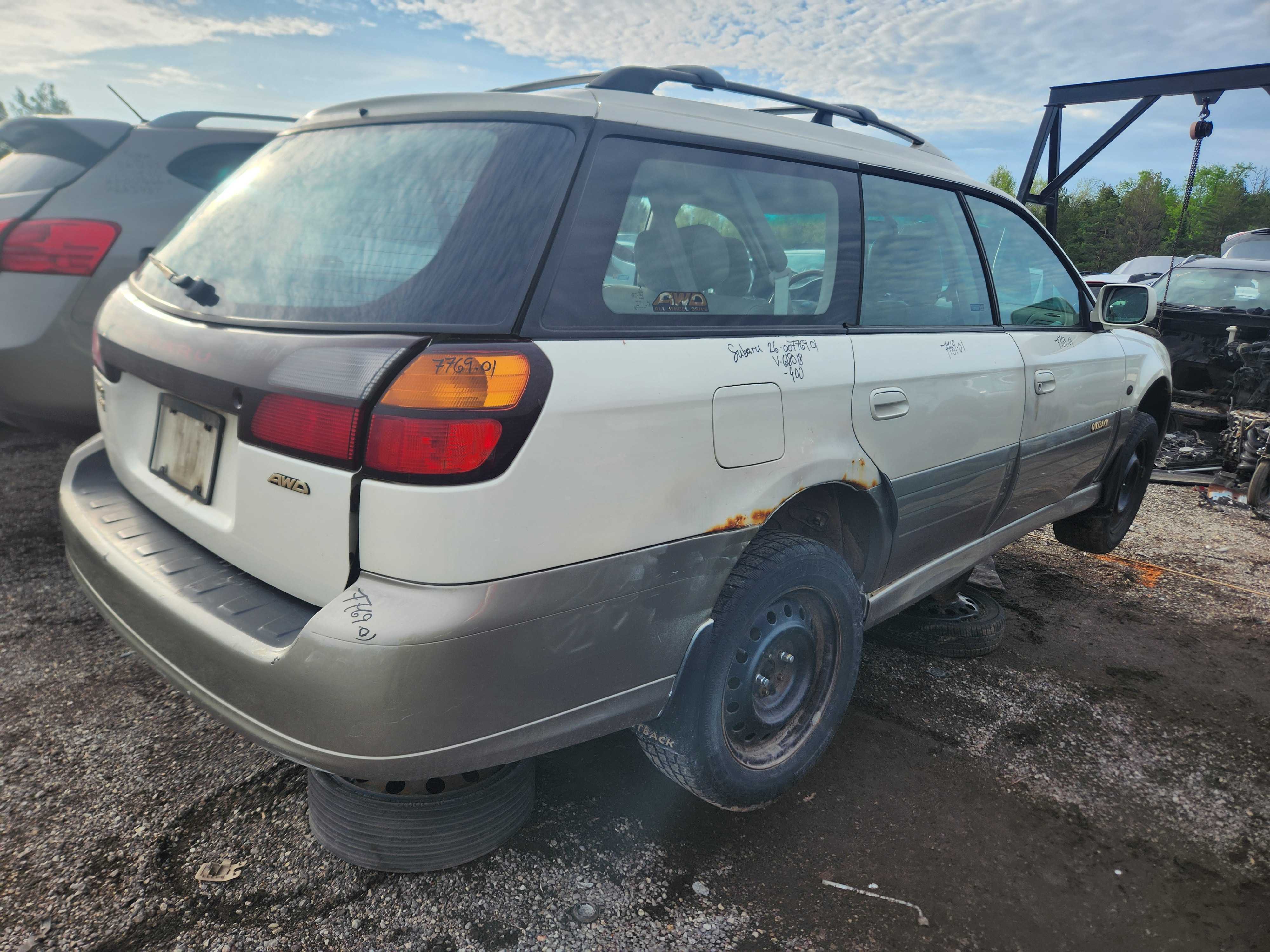SUBARU LEGACY 2001
