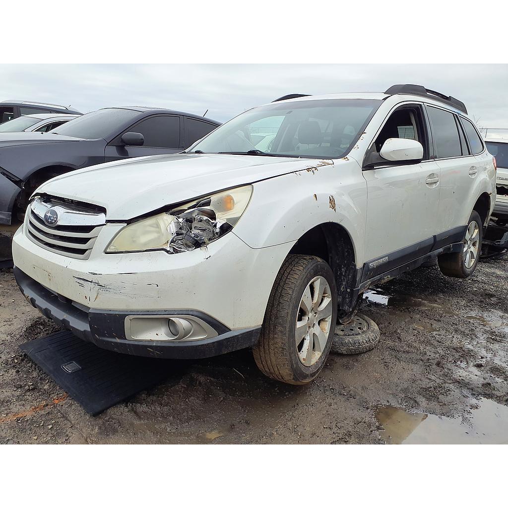 SUBARU OUTBACK 2010