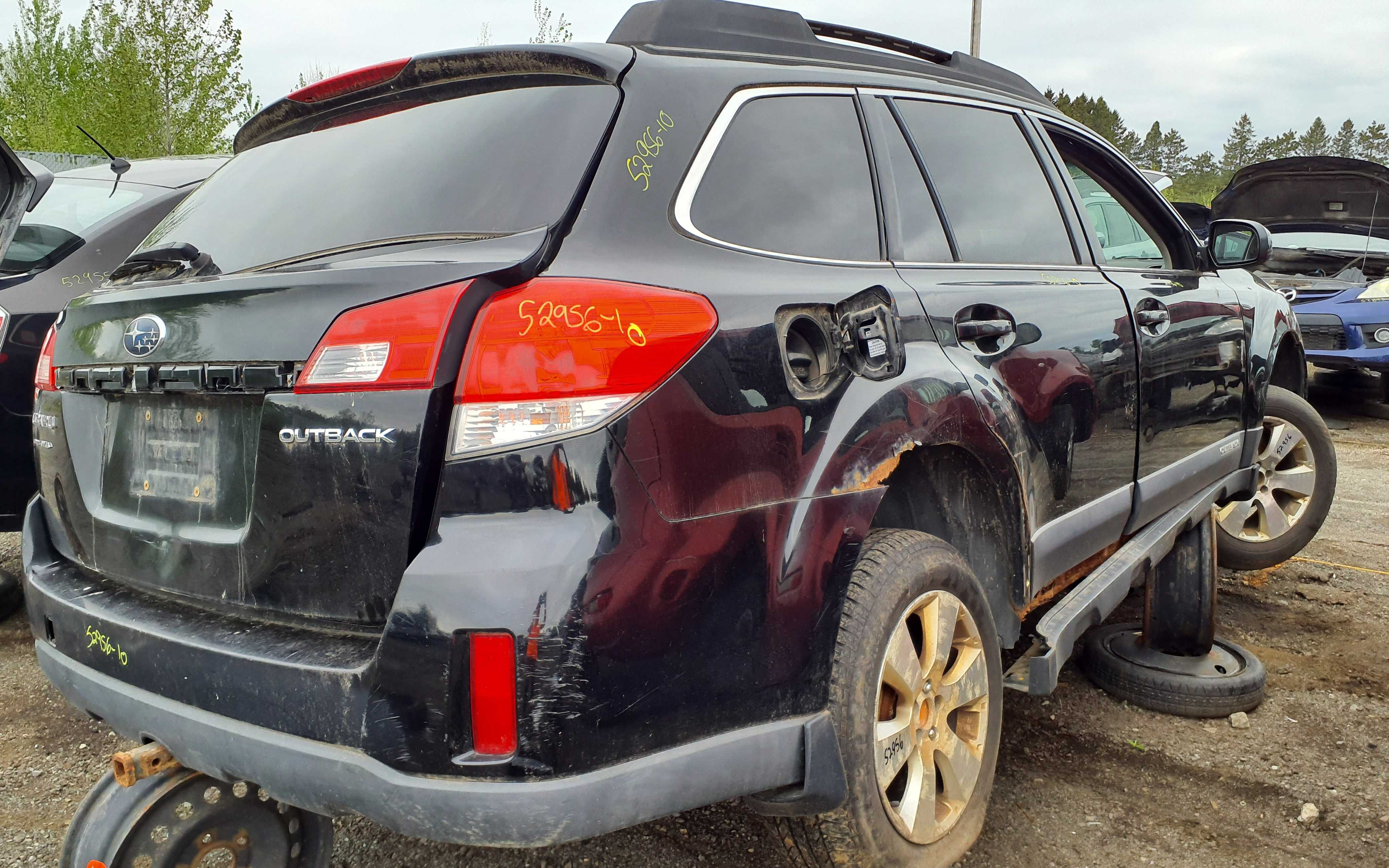 SUBARU OUTBACK 2010
