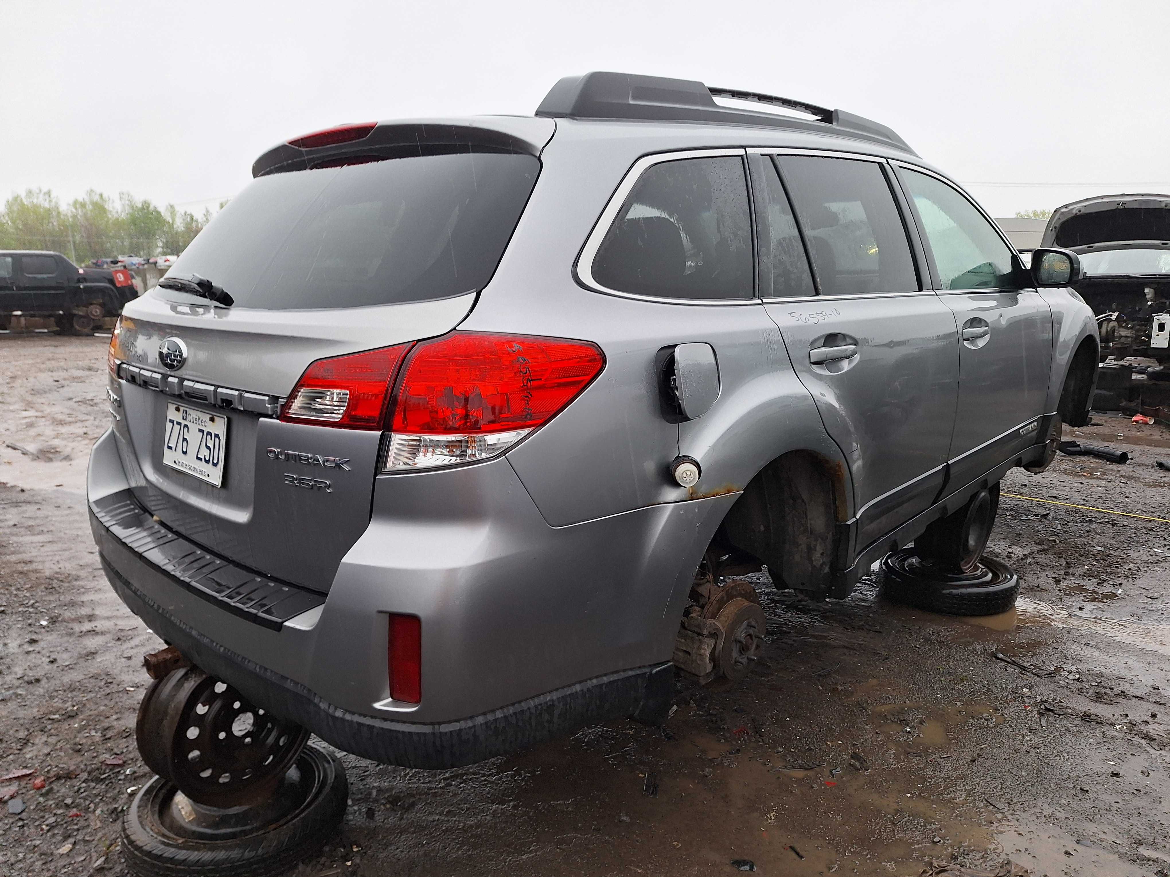 SUBARU OUTBACK 2010