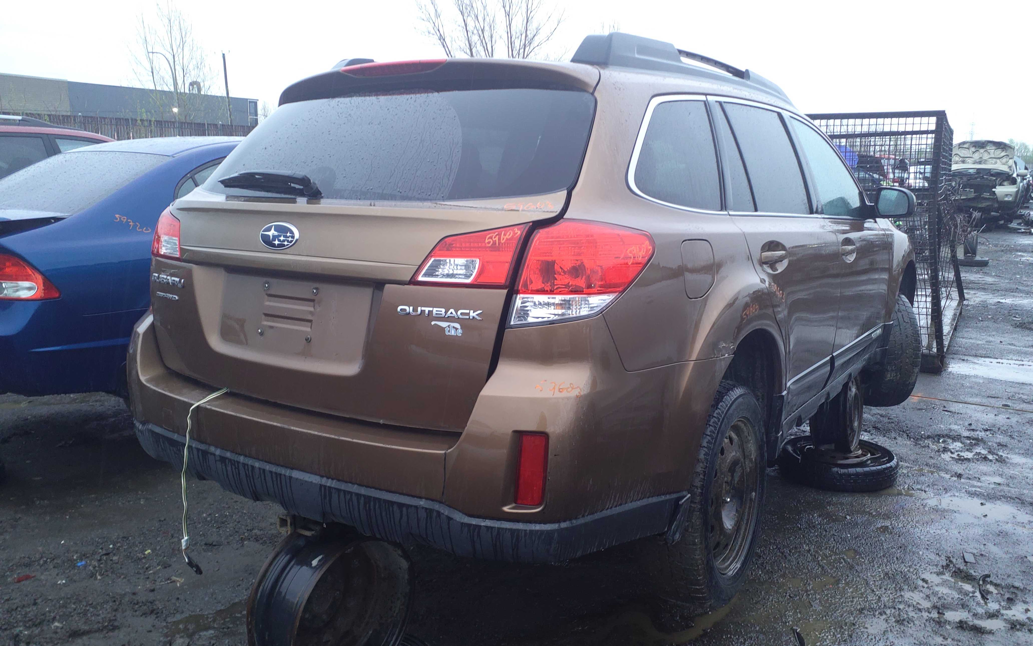 SUBARU OUTBACK 2011