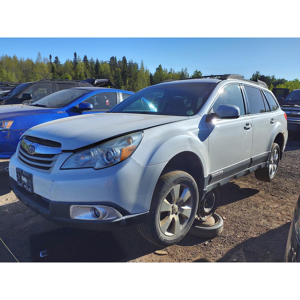 SUBARU OUTBACK 2011