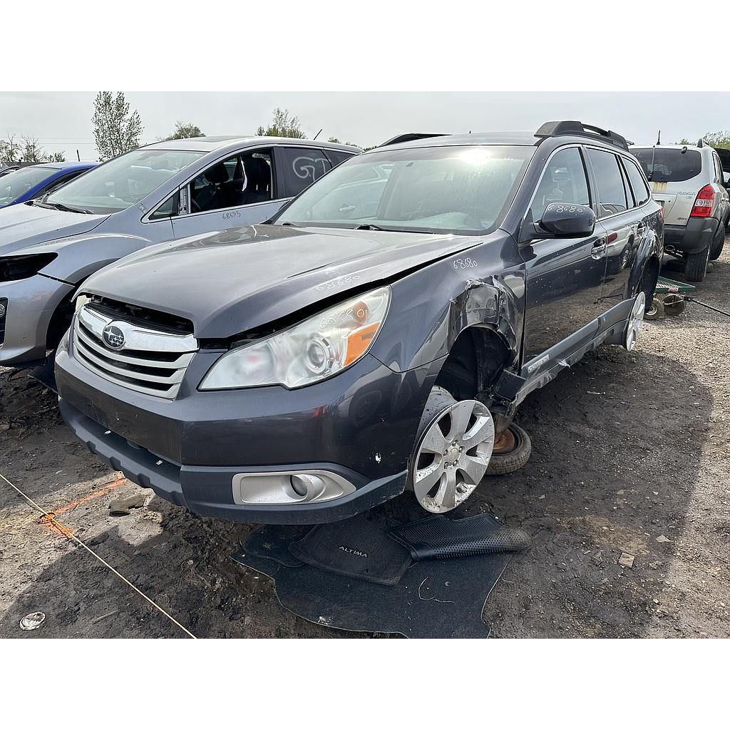 SUBARU OUTBACK 2012