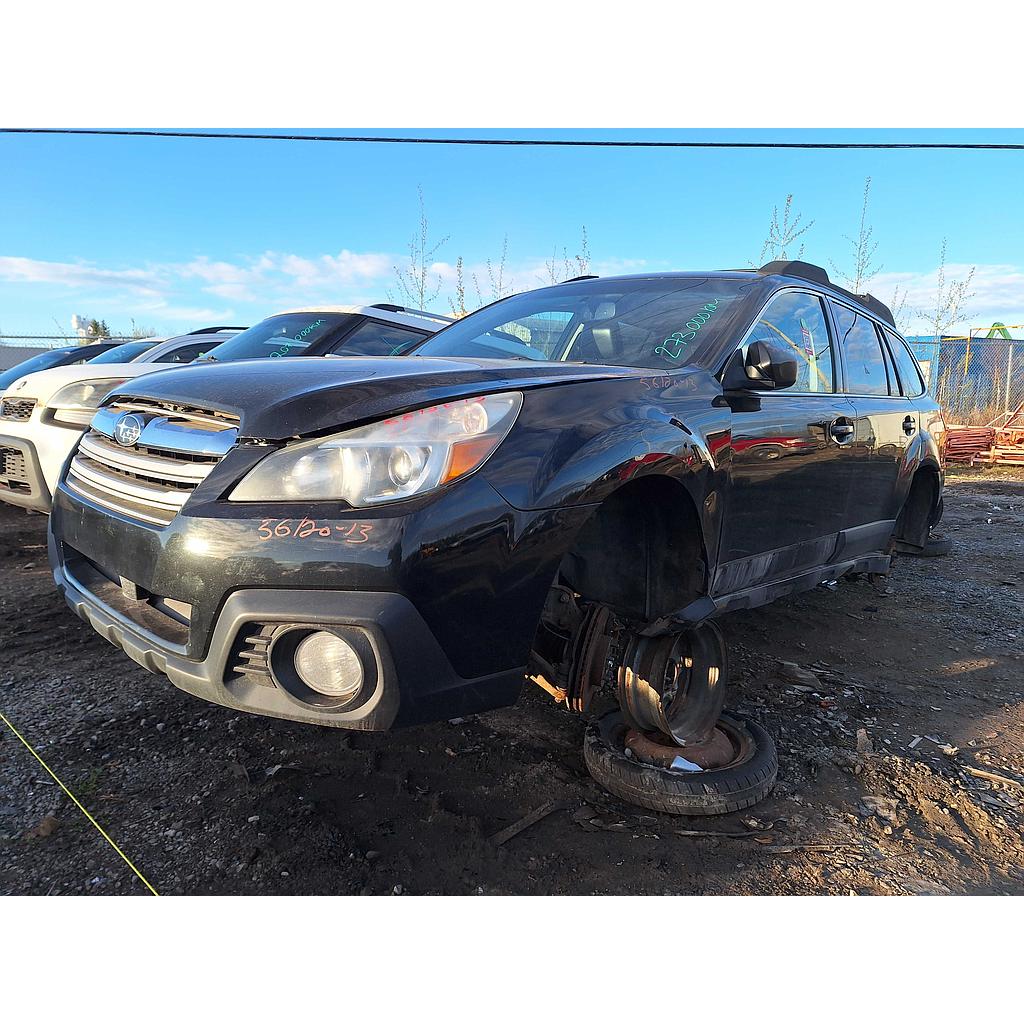 SUBARU OUTBACK 2013