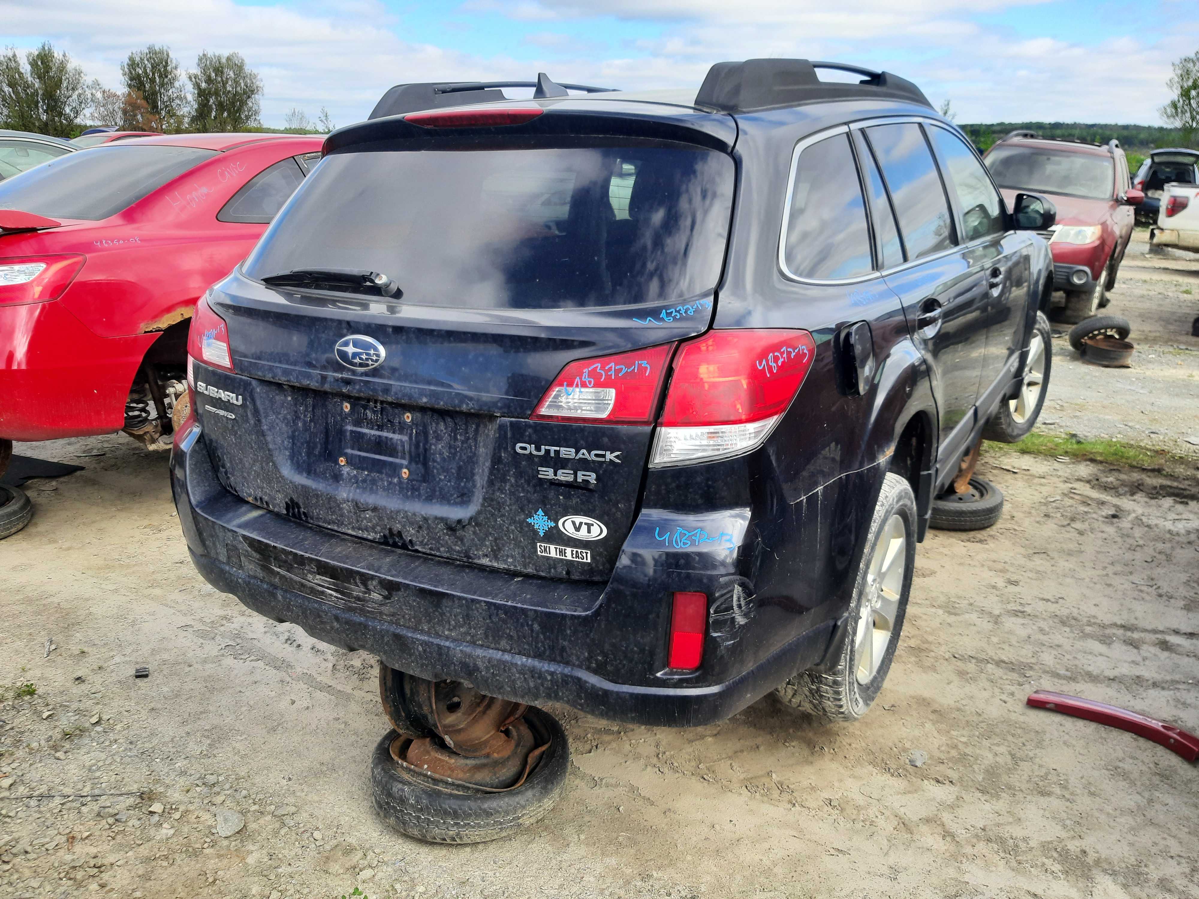 SUBARU OUTBACK 2013