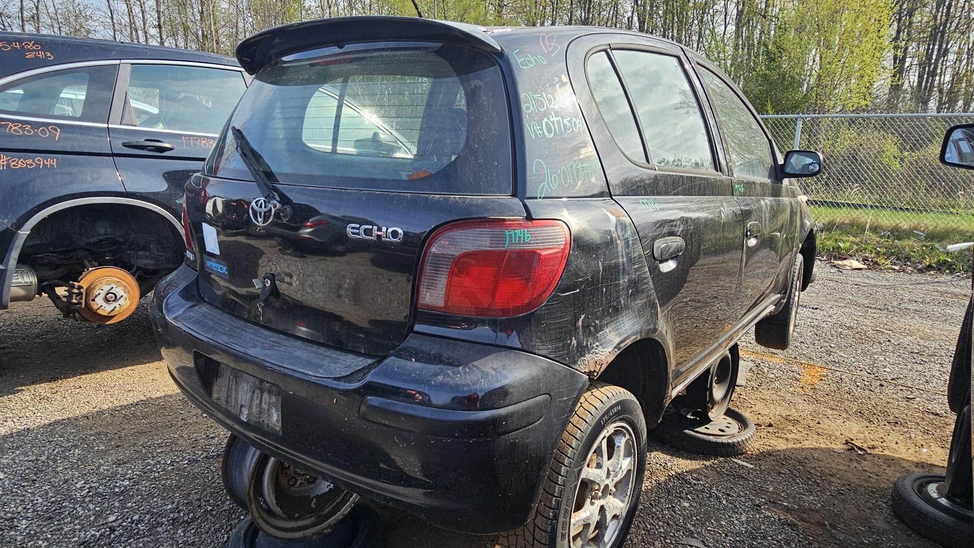 TOYOTA ECHO 2004