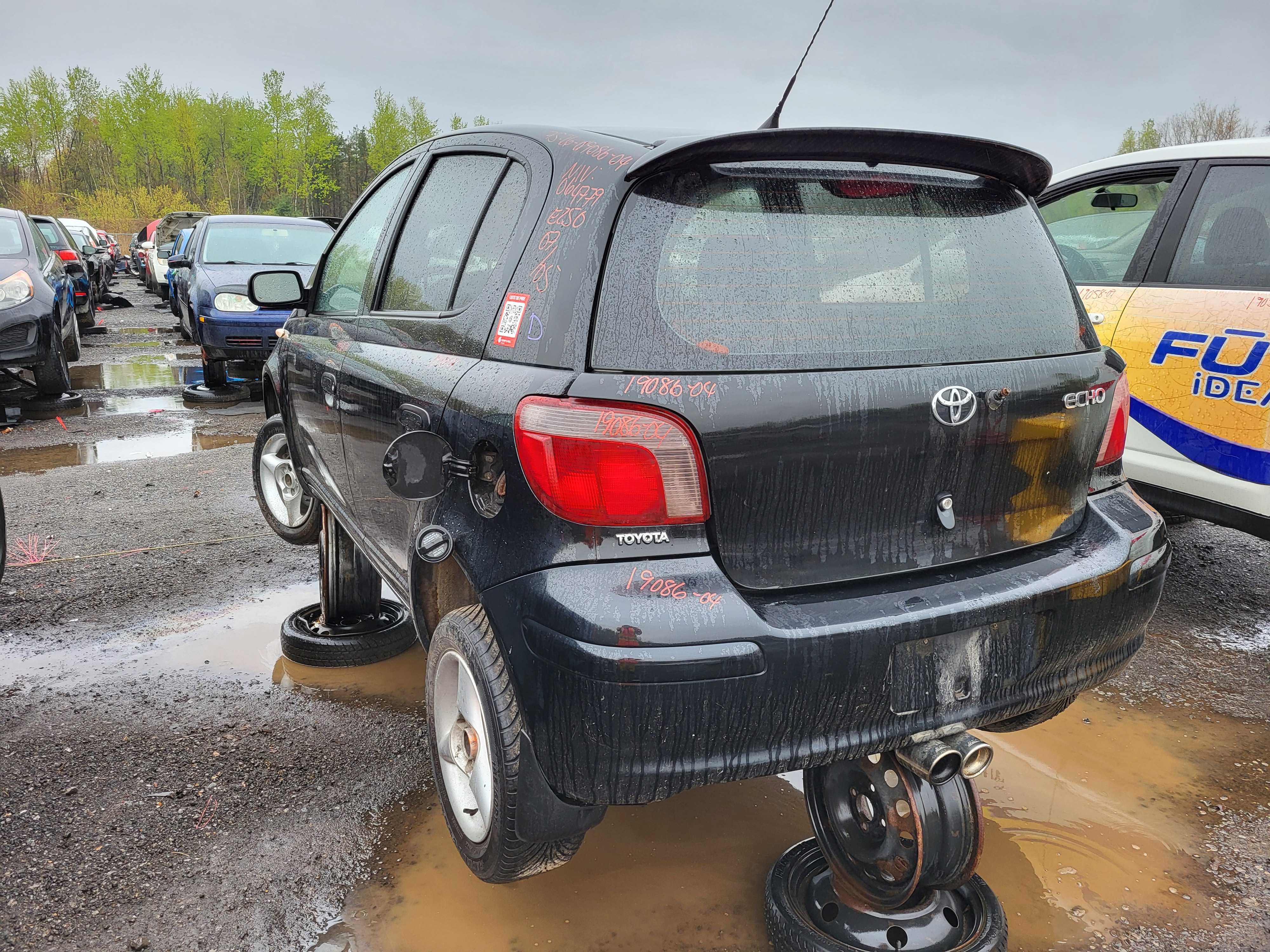 TOYOTA ECHO 2004