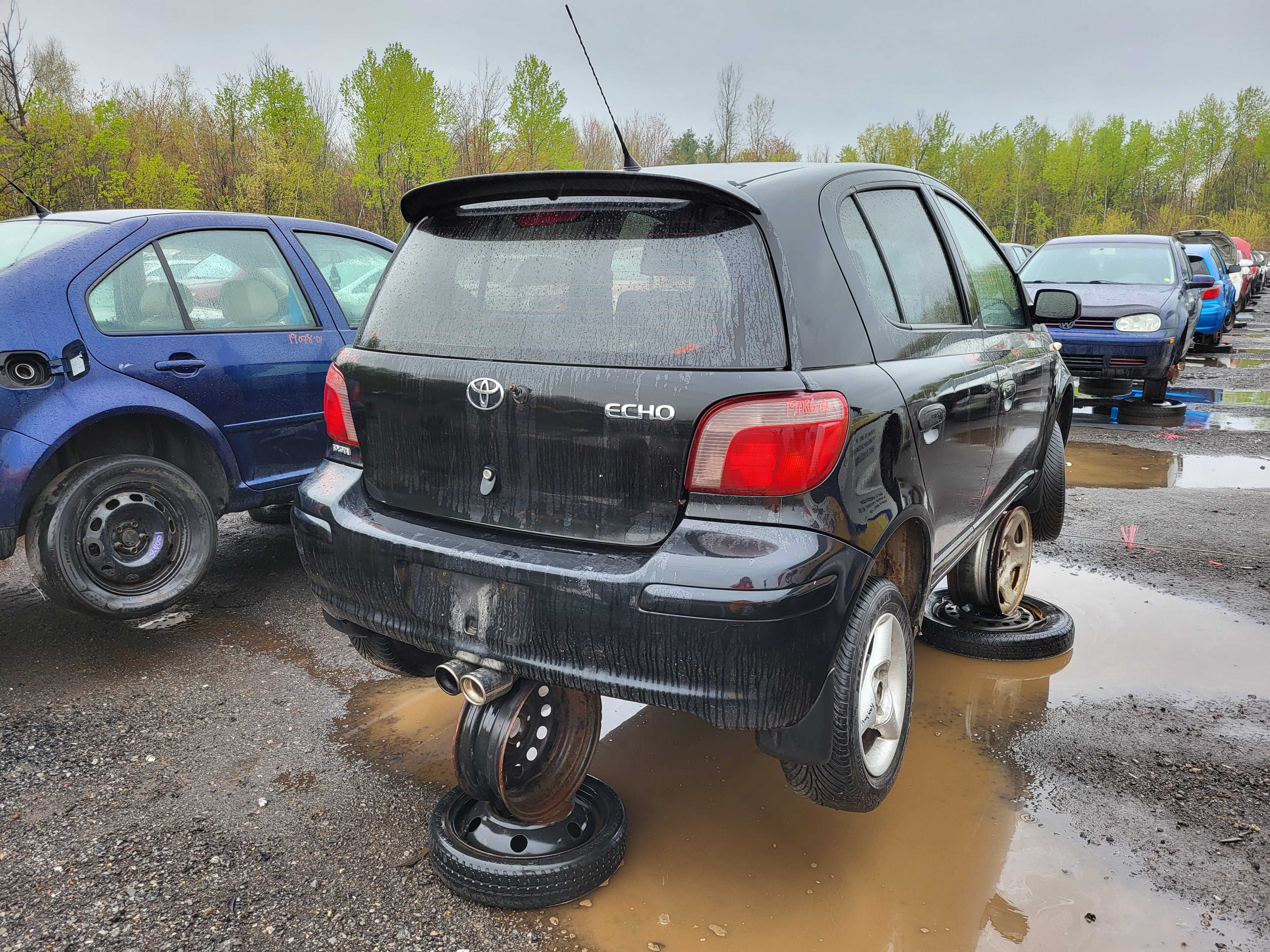 TOYOTA ECHO 2004