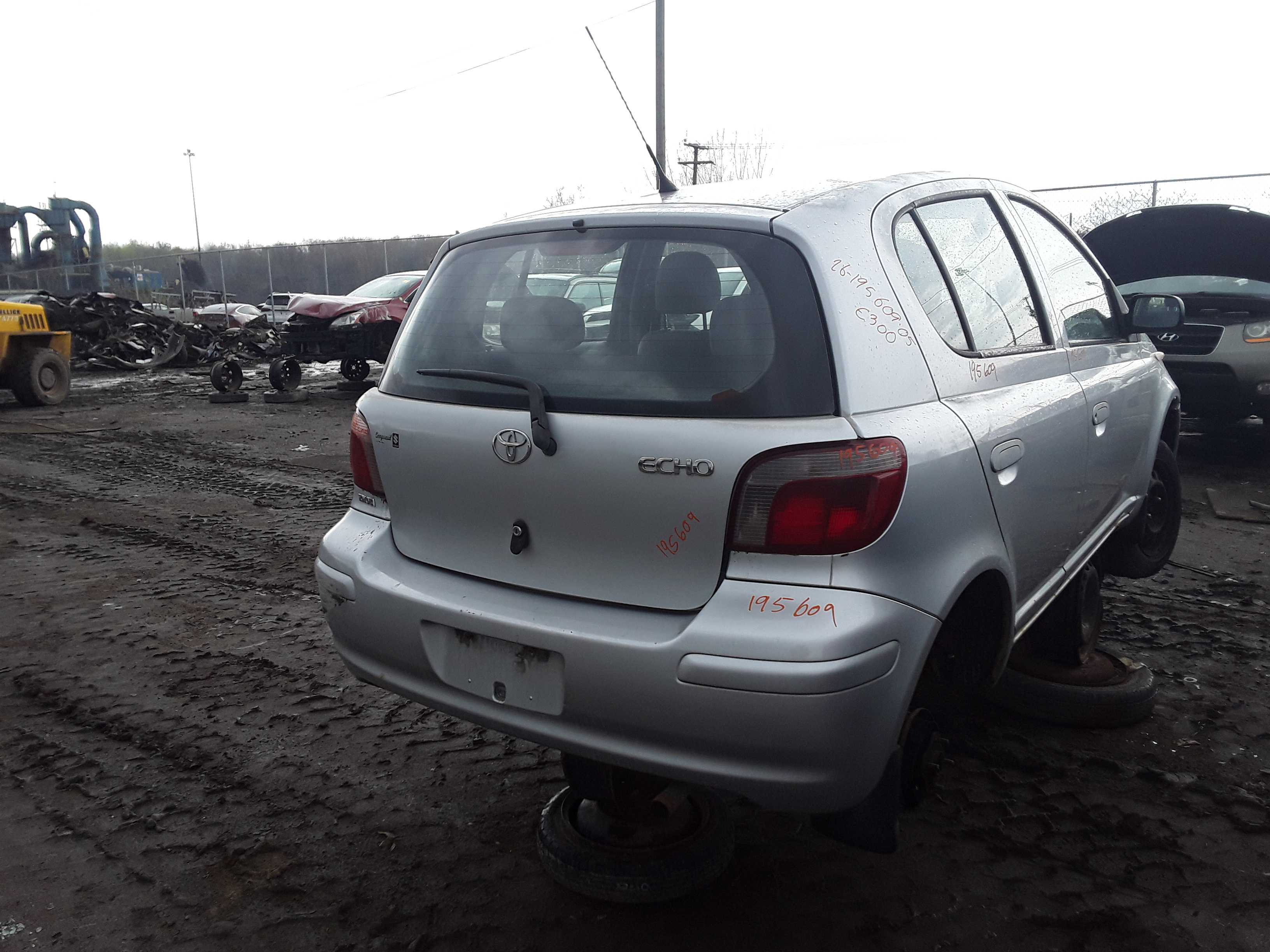 TOYOTA ECHO 2005