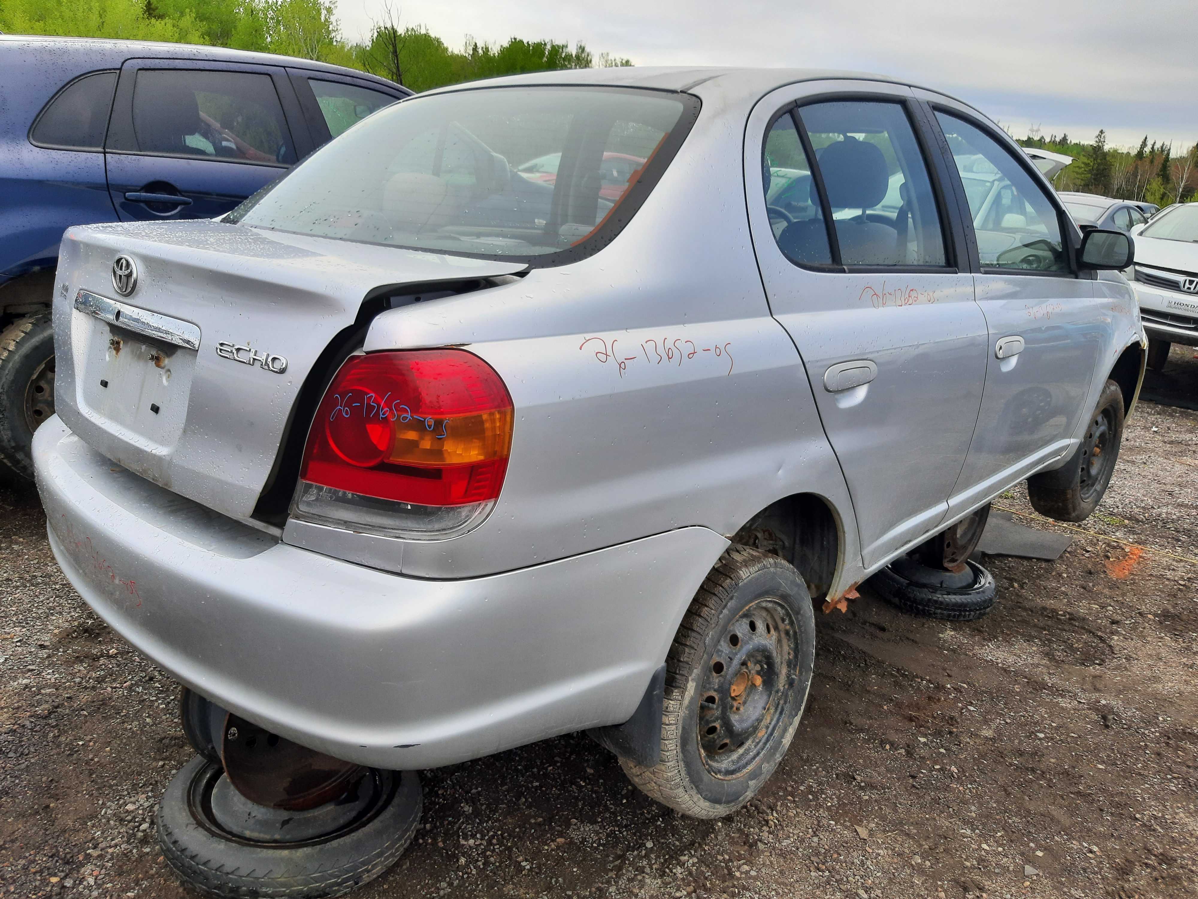 TOYOTA ECHO 2005