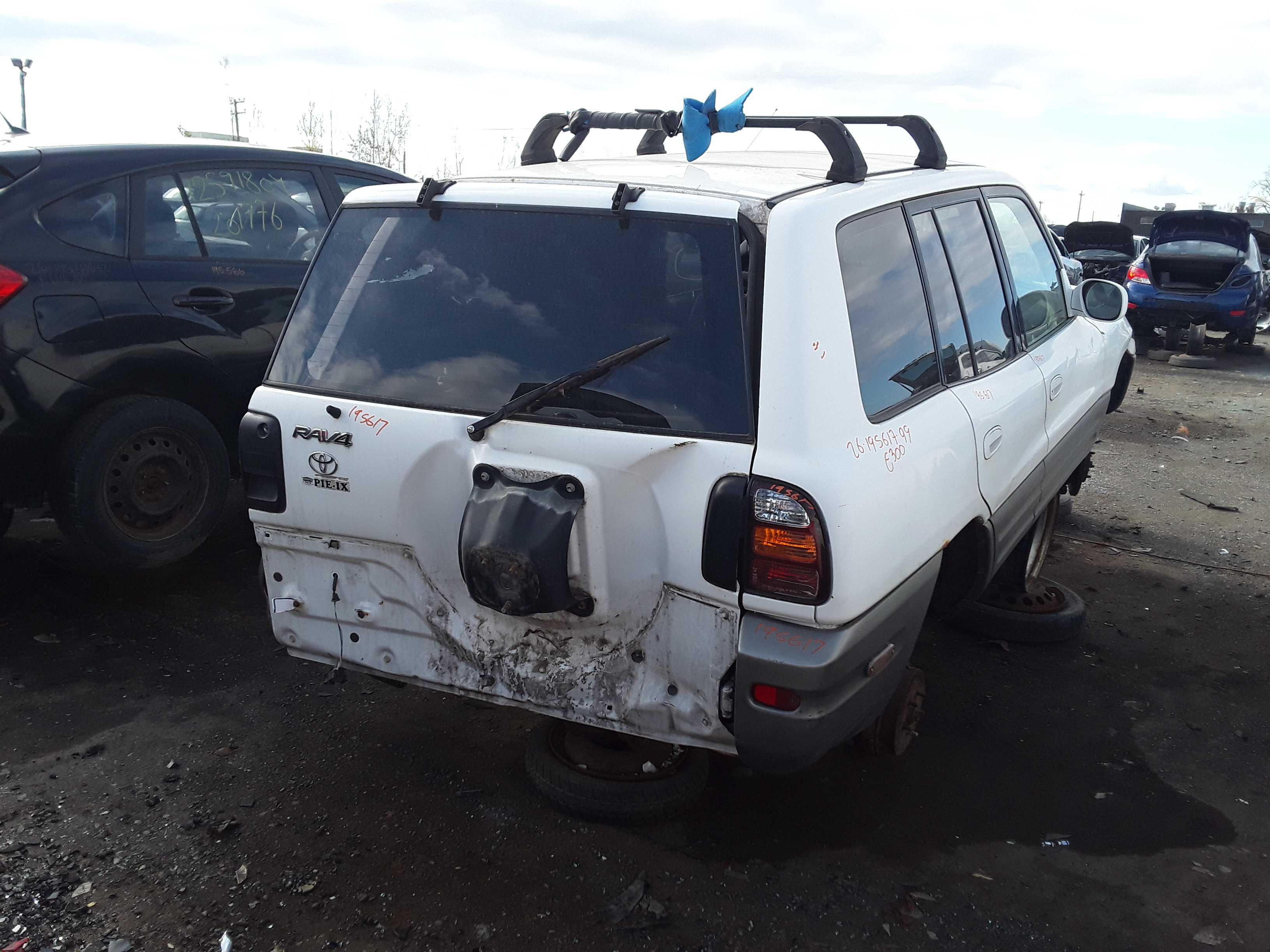 TOYOTA RAV4 1999