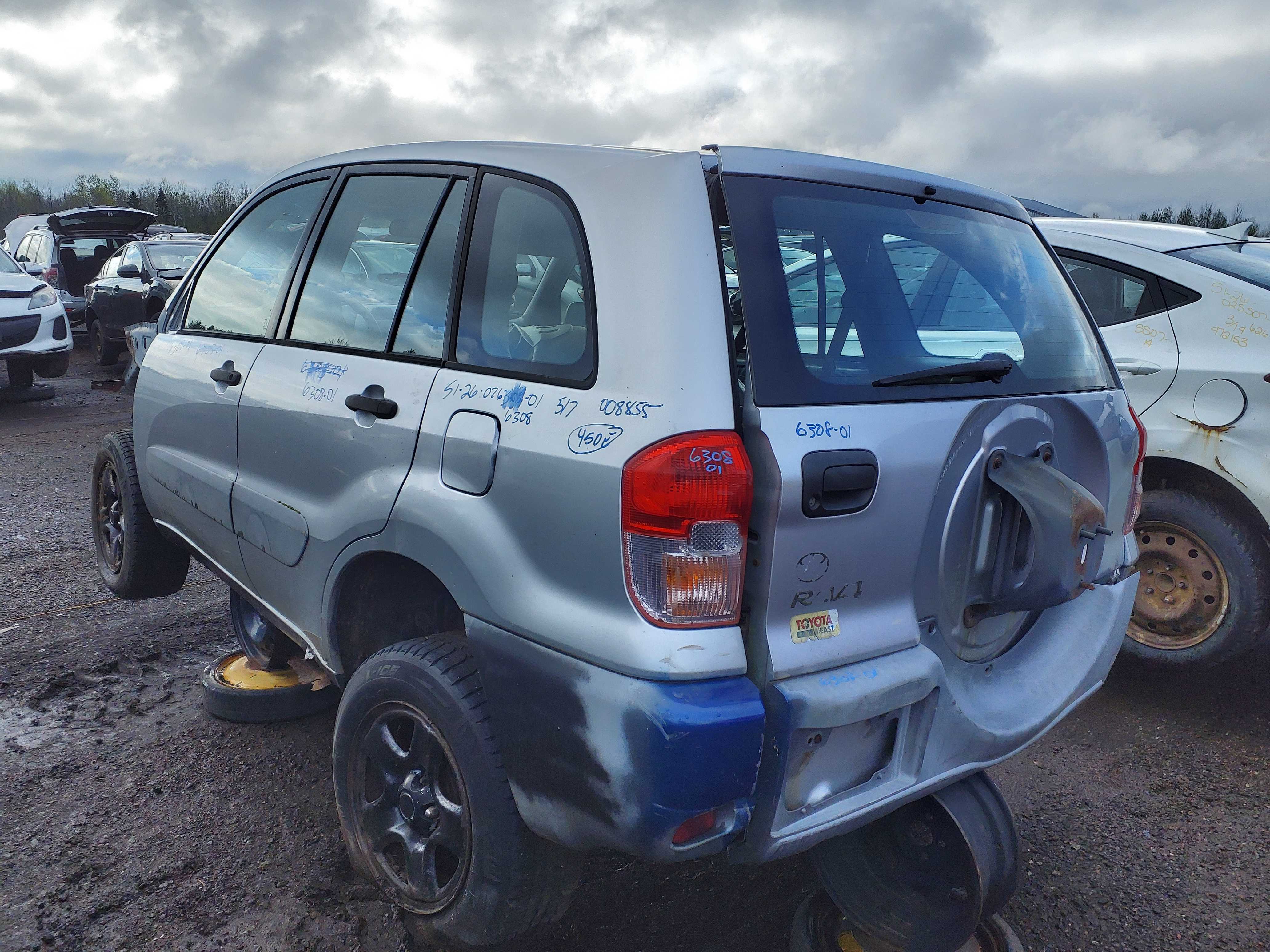 TOYOTA RAV4 2001