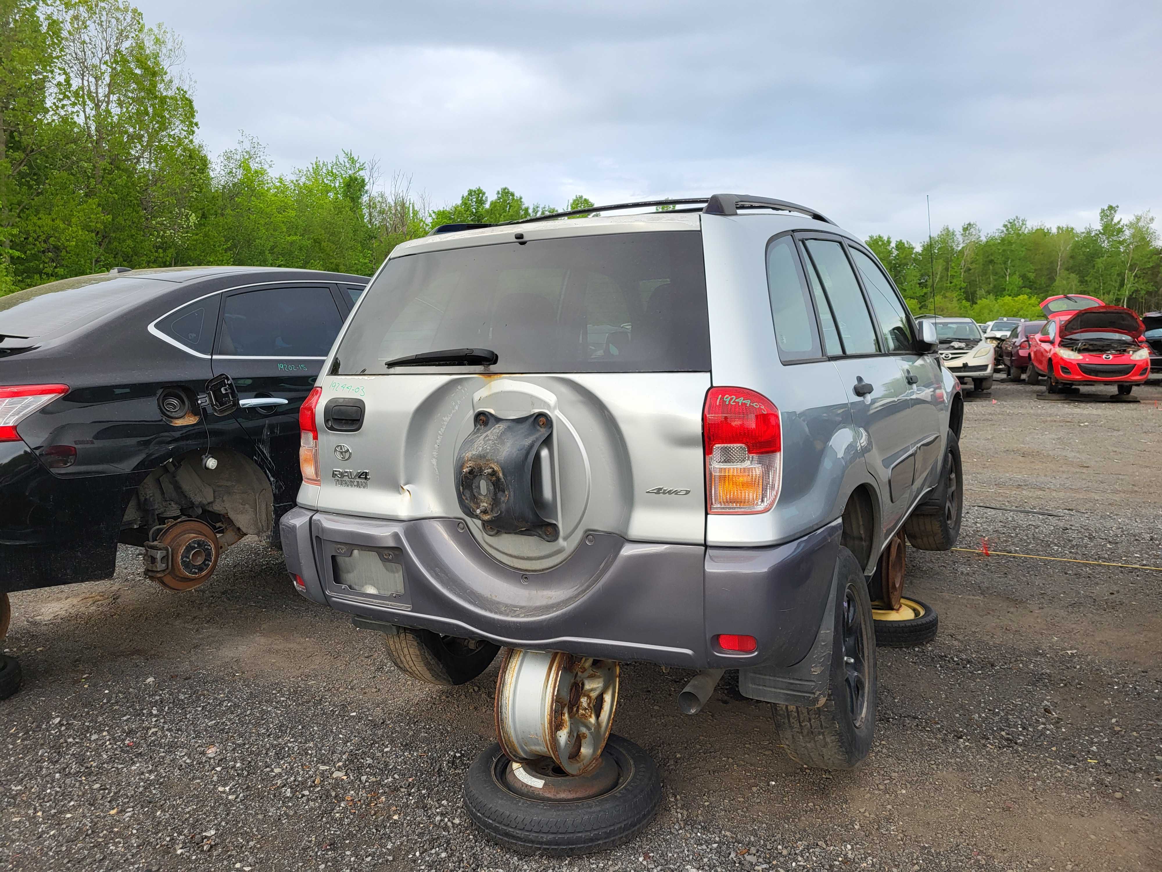 TOYOTA RAV4 2003
