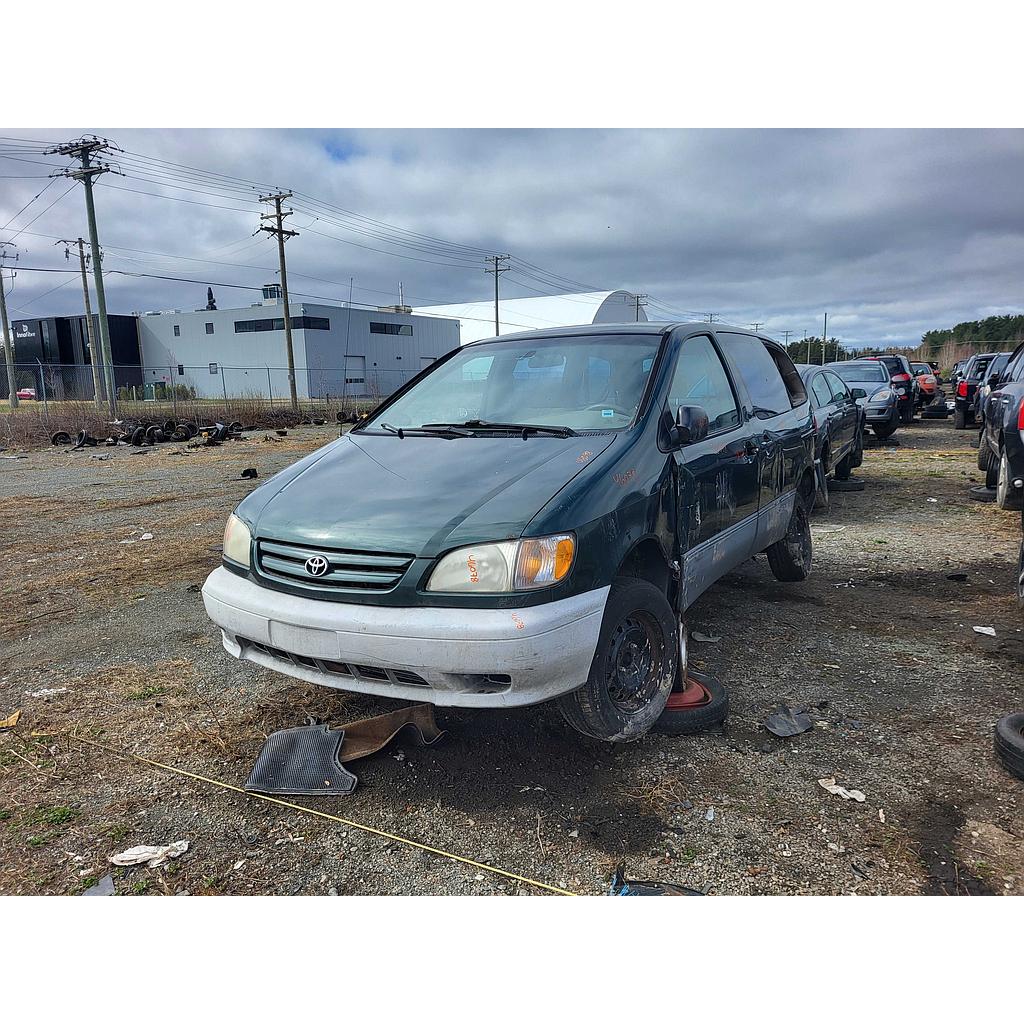 TOYOTA SIENNA 2001