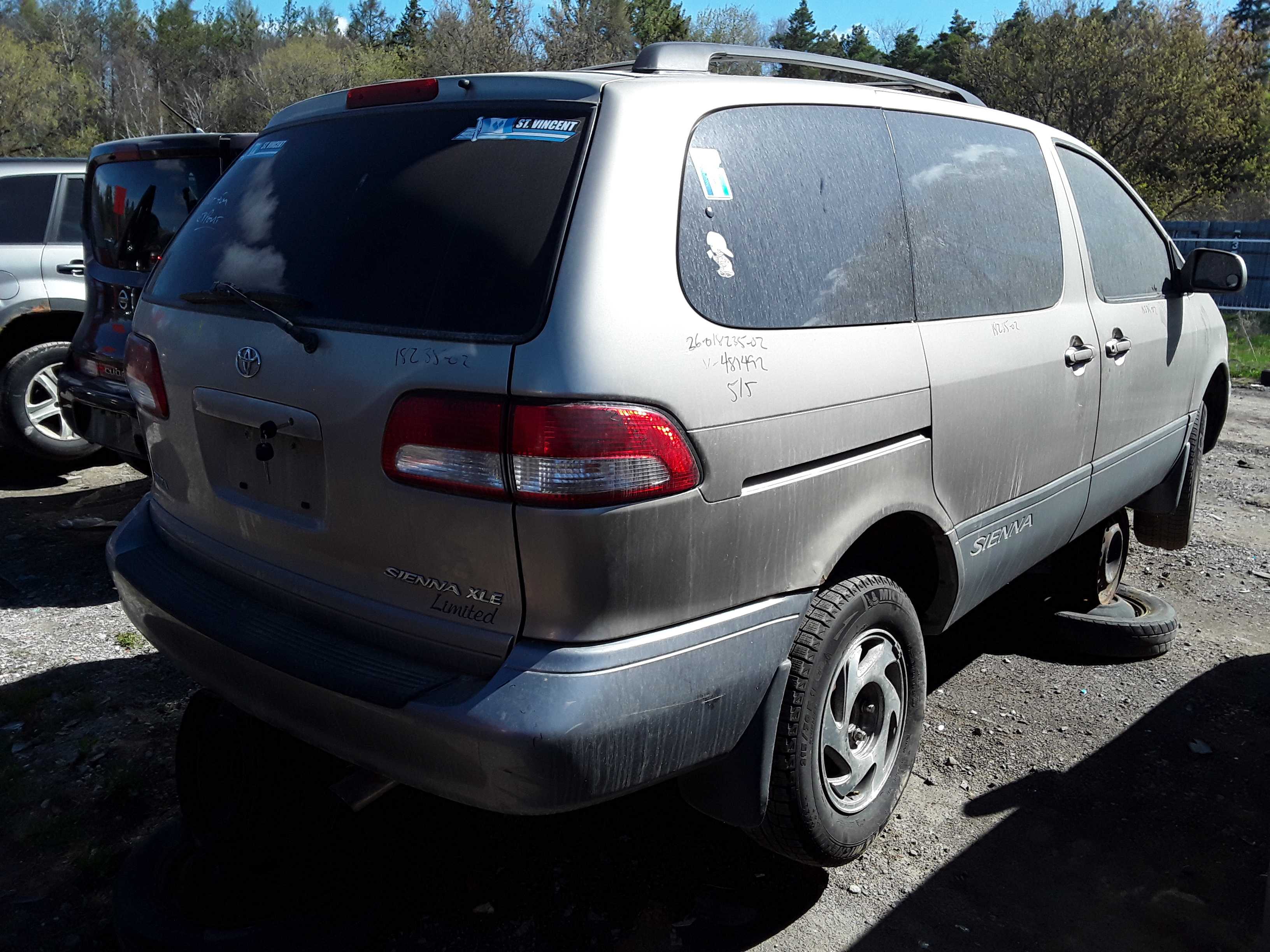 TOYOTA SIENNA 2002