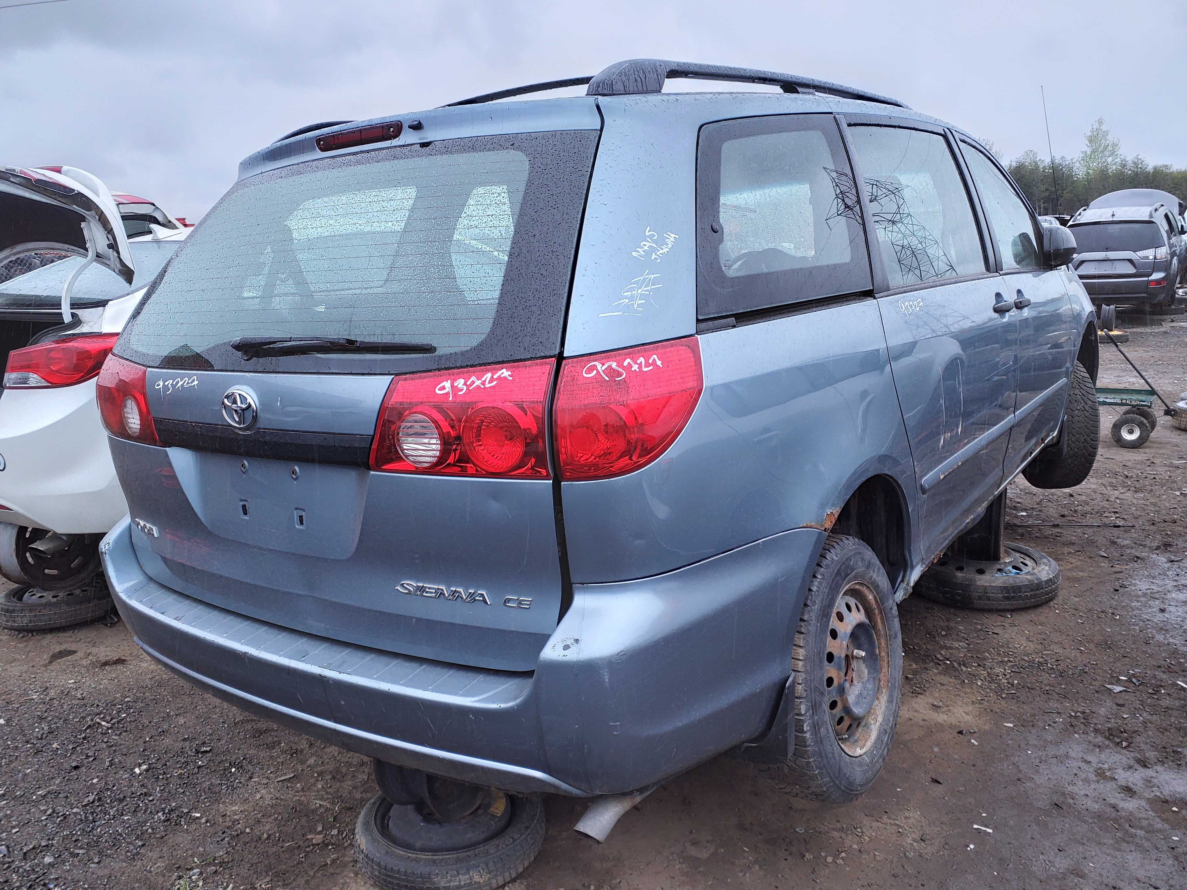 TOYOTA SIENNA 2006