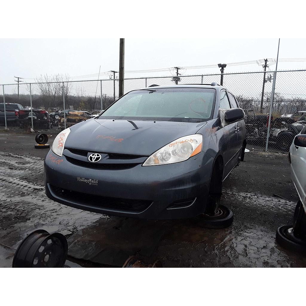 TOYOTA SIENNA 2008