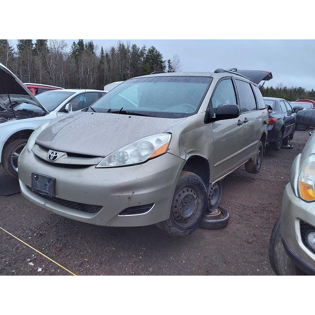 TOYOTA SIENNA 2009