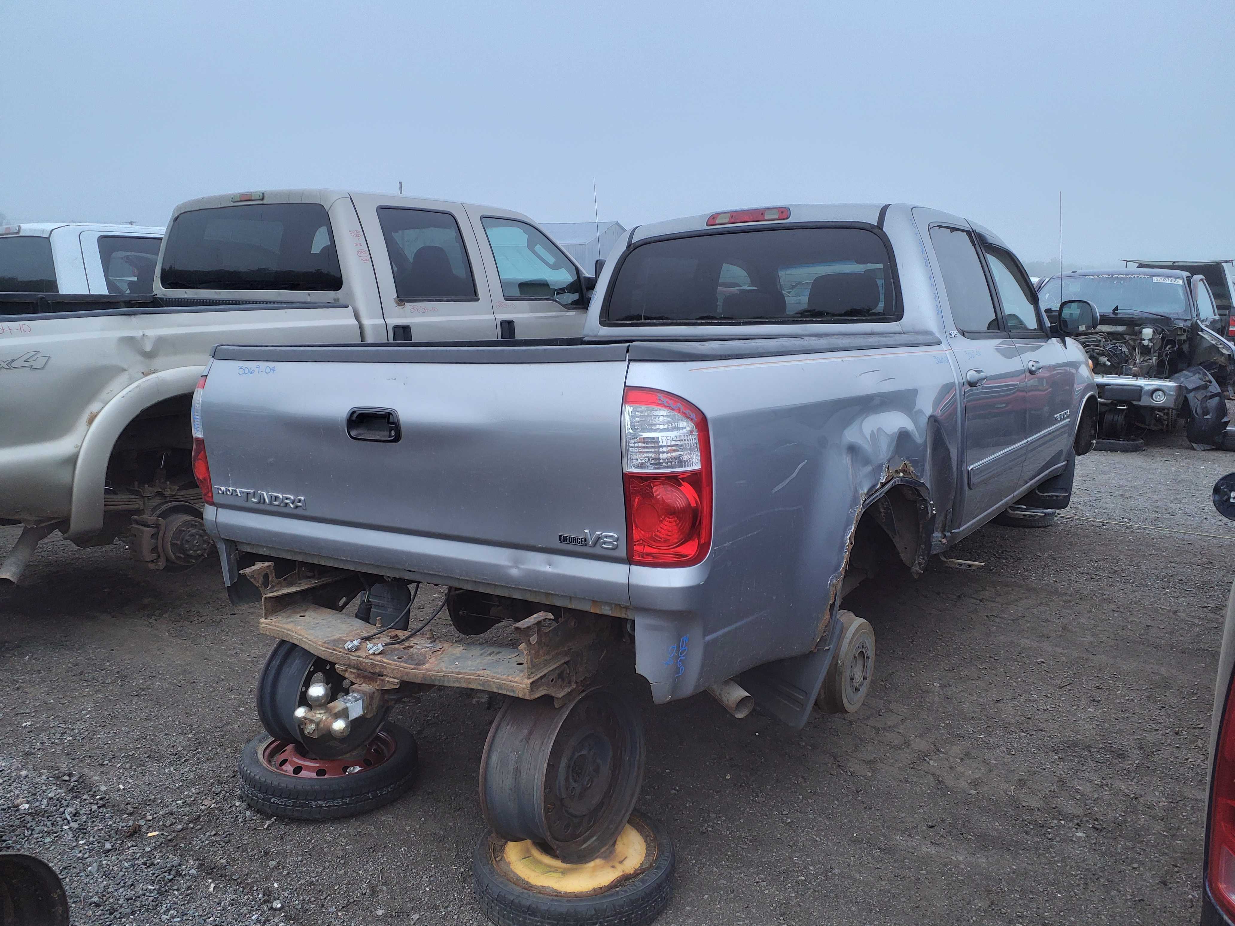 TOYOTA TUNDRA 2004