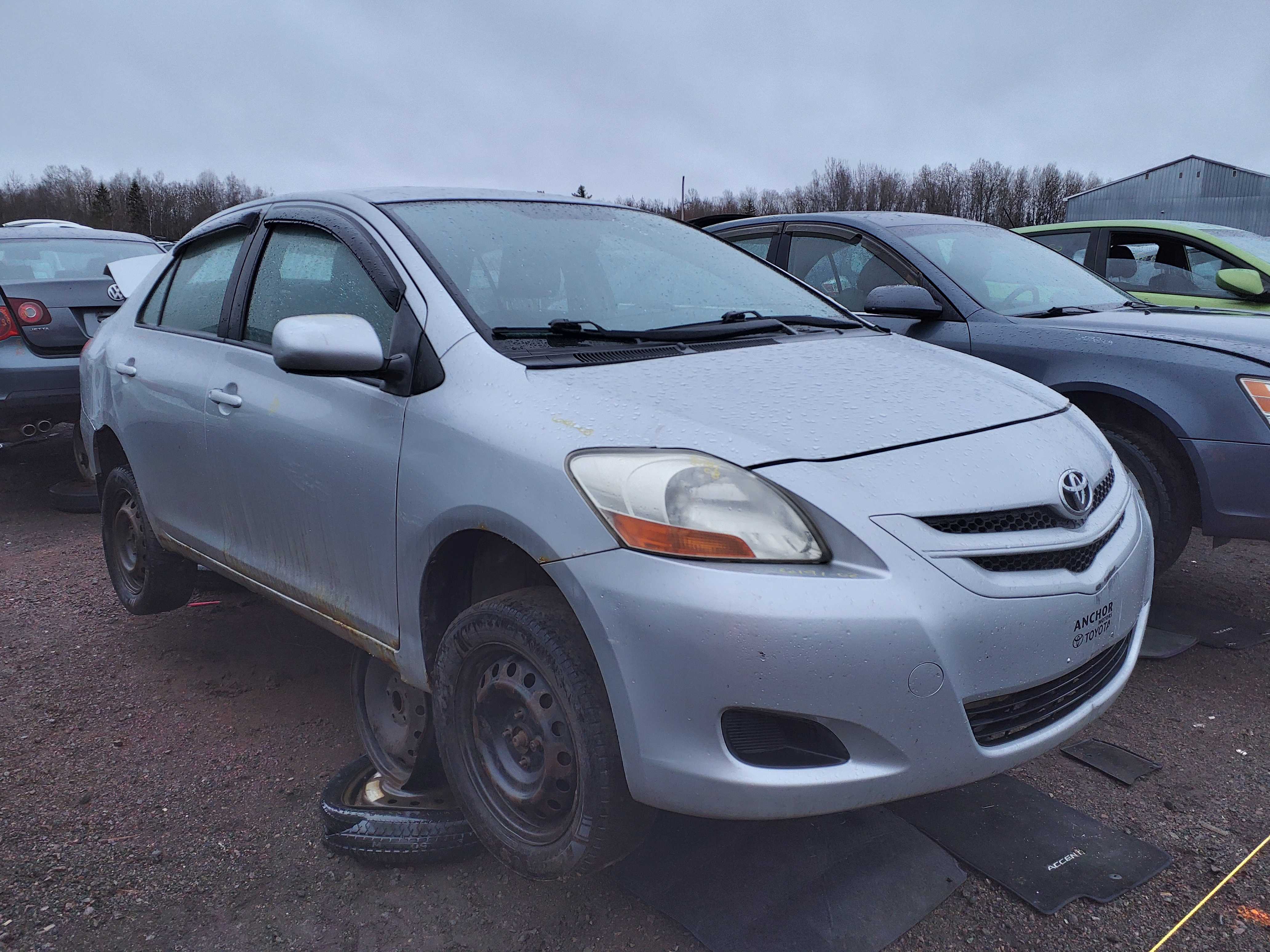 TOYOTA YARIS 2008