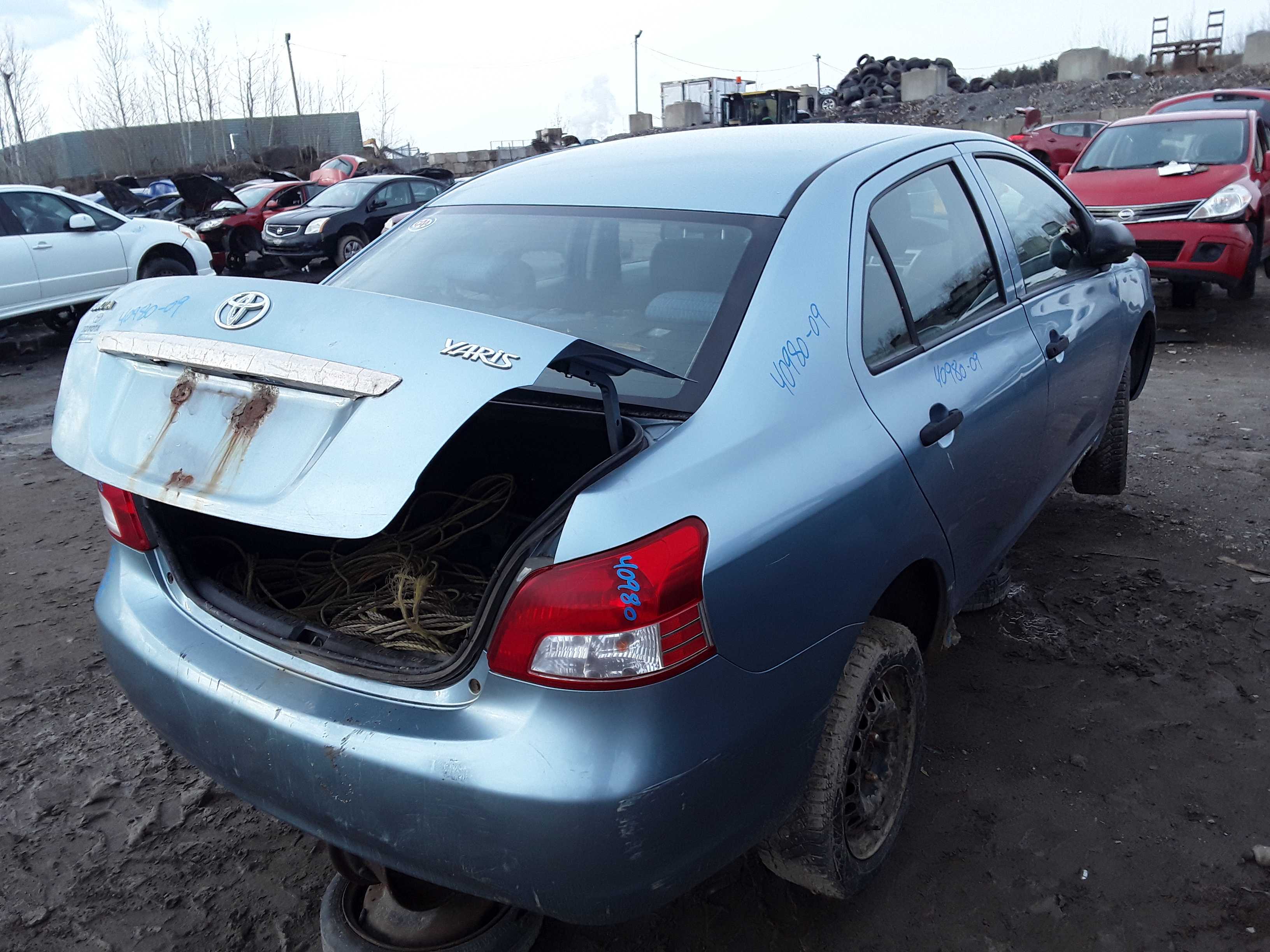 TOYOTA YARIS 2009