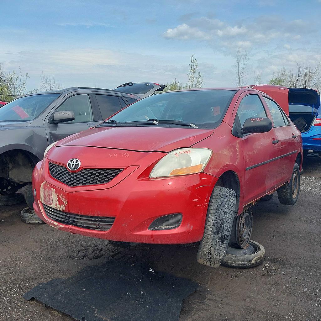 TOYOTA YARIS 2009