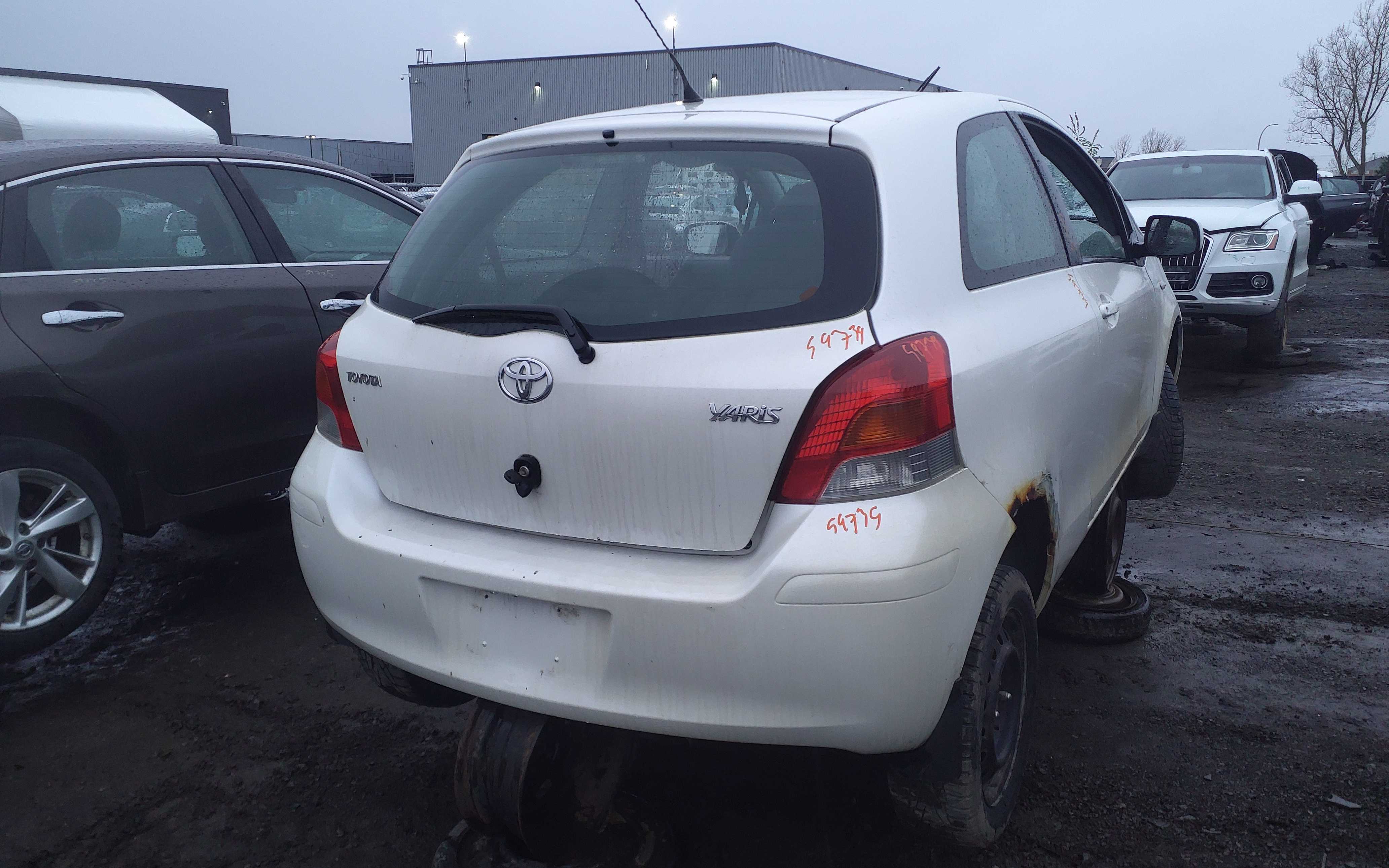 TOYOTA YARIS 2009
