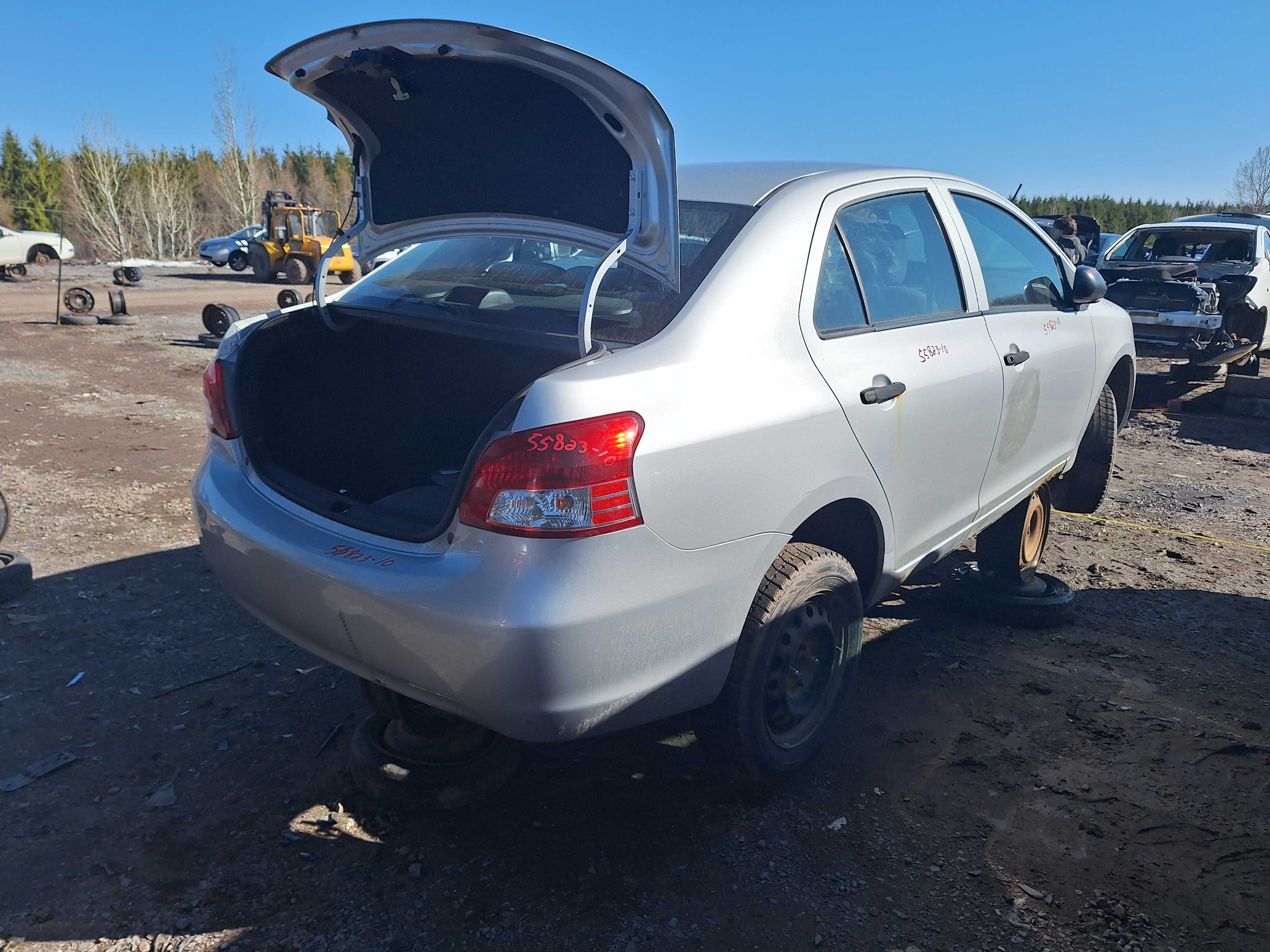 TOYOTA YARIS 2010