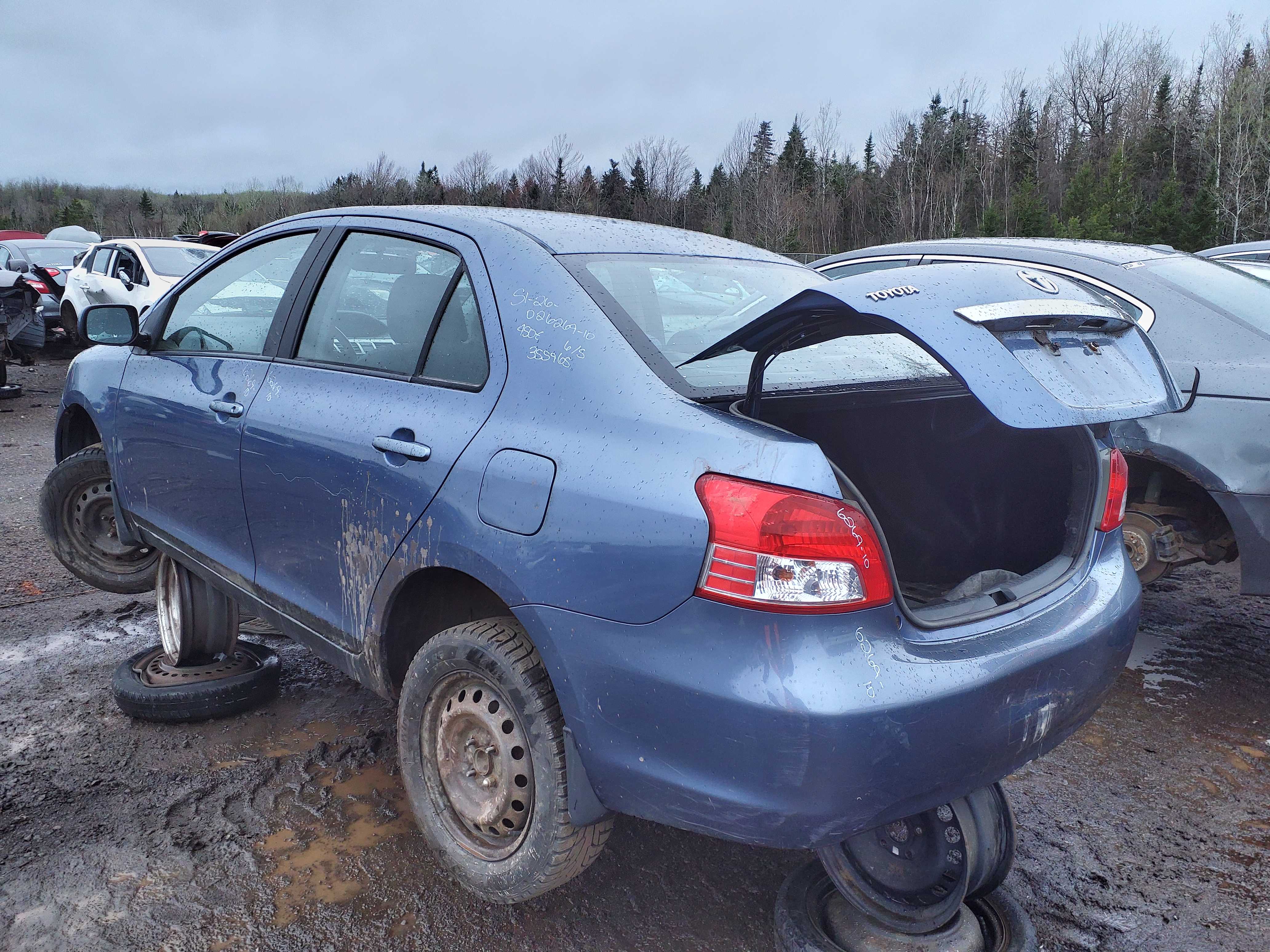 TOYOTA YARIS 2010